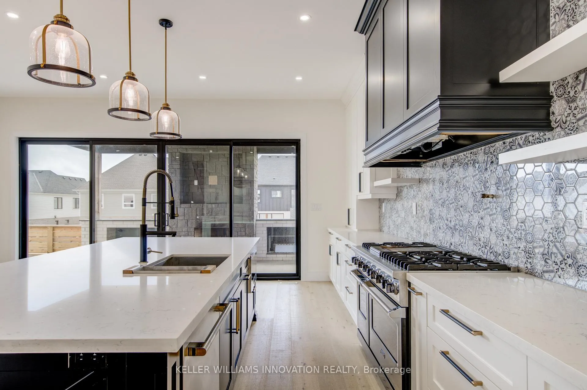 Photo 11 of 8 Edgeview Crescent W, Middlesex Centre, Kilworth — HOMEH