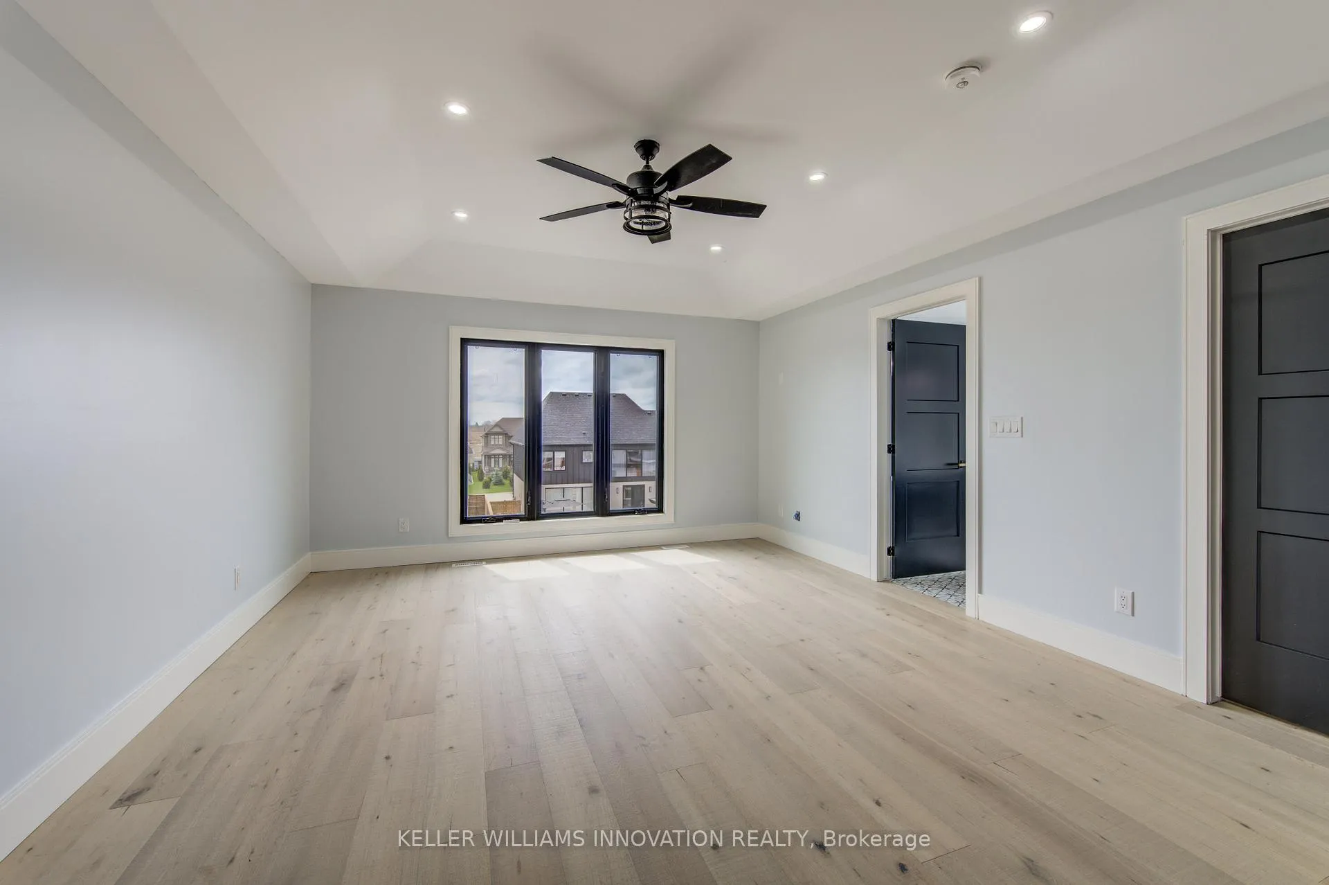 Photo 34 of 8 Edgeview Crescent W, Middlesex Centre, Kilworth — HOMEH