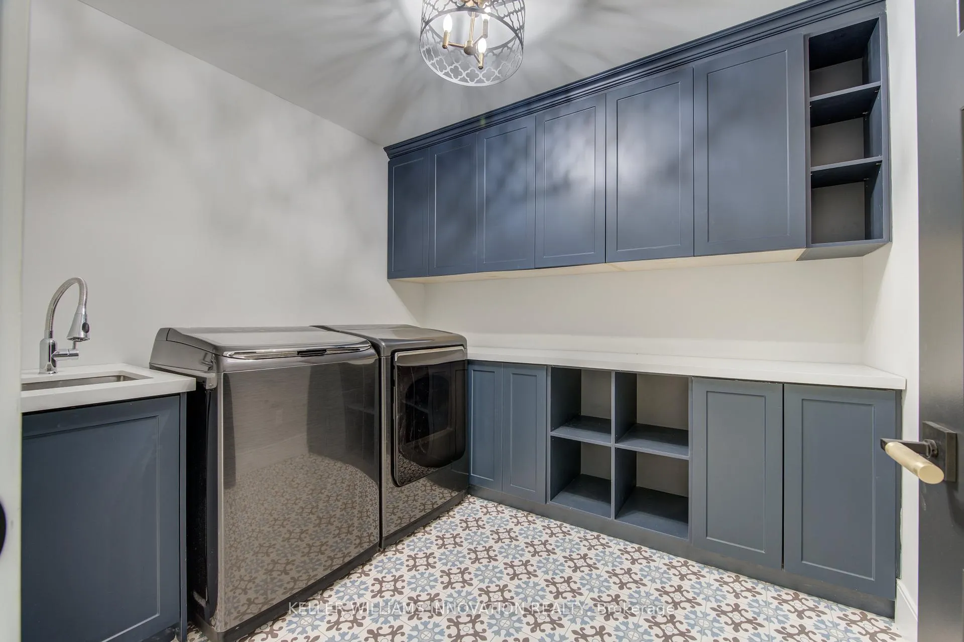 Photo 39 of 8 Edgeview Crescent W, Middlesex Centre, Kilworth — HOMEH