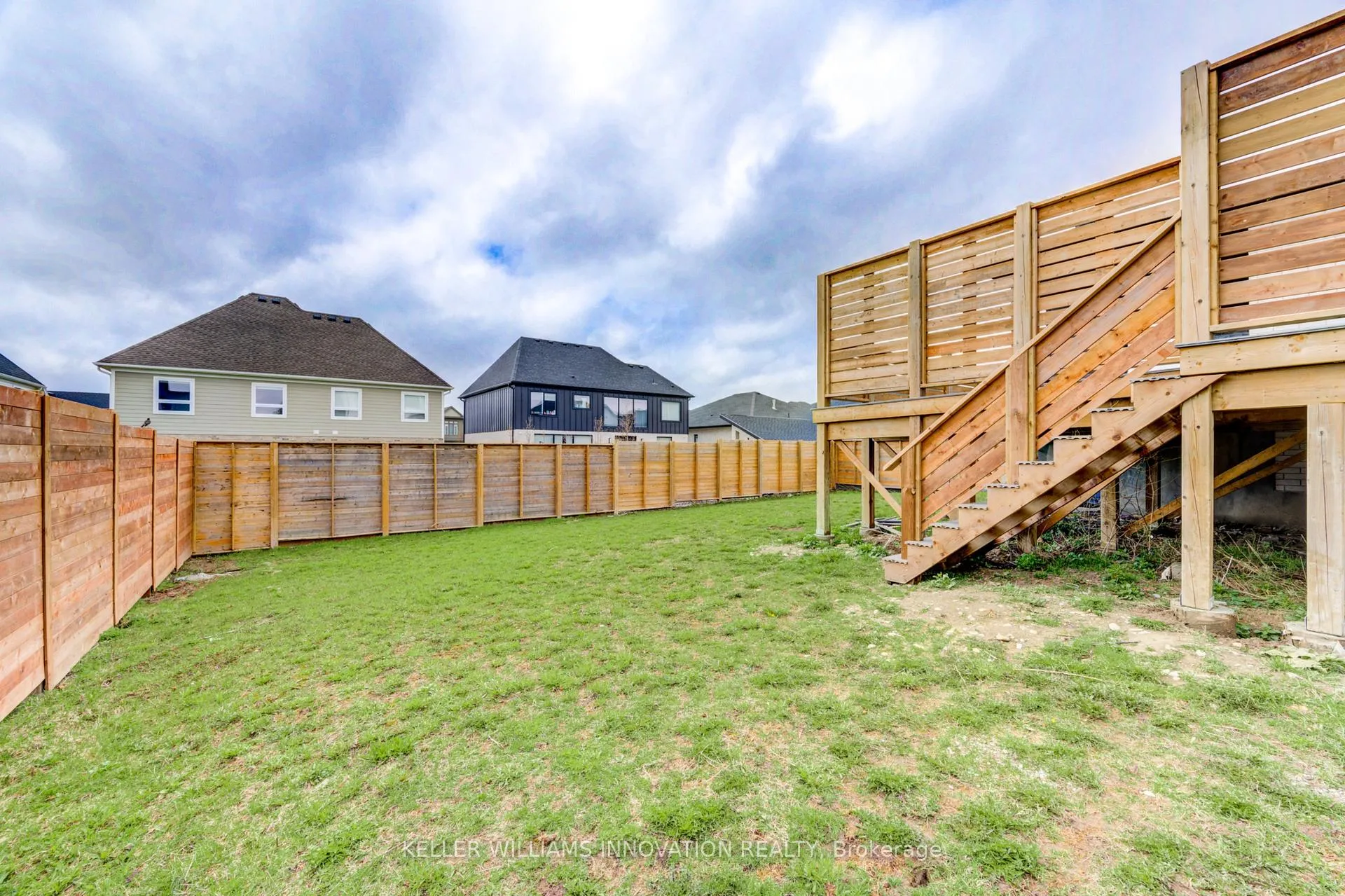 Photo 46 of 8 Edgeview Crescent W, Middlesex Centre, Kilworth — HOMEH