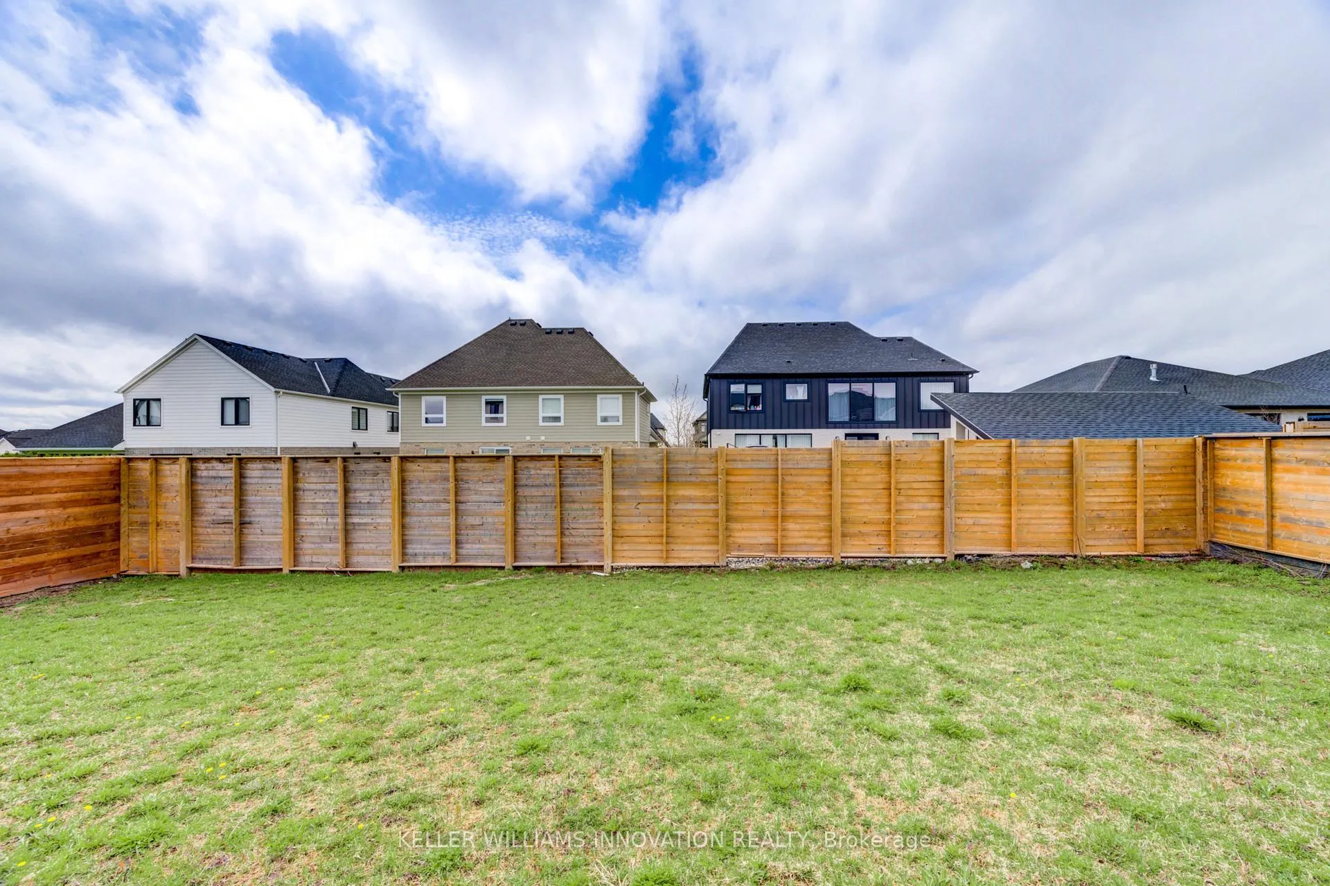 Photo 47 of 8 Edgeview Crescent W, Middlesex Centre, Kilworth — HOMEH