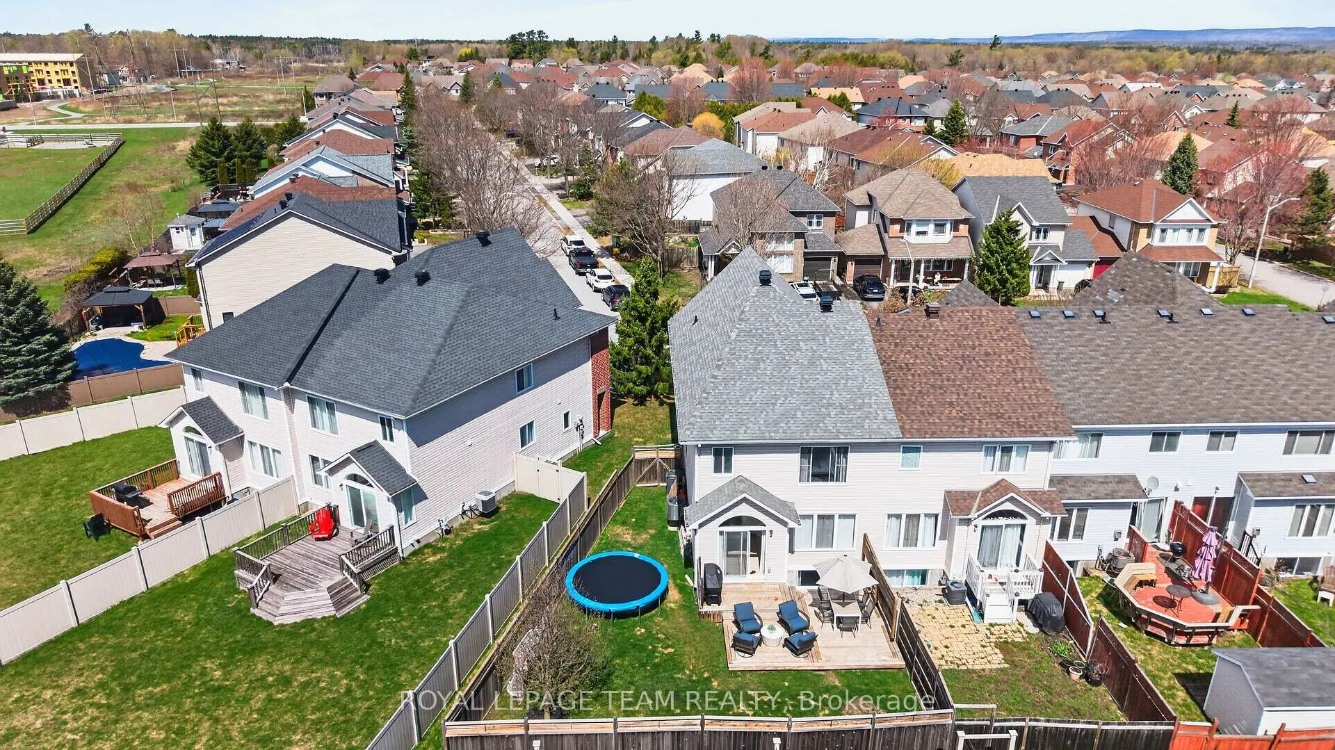 Photo 4 of 75 Scampton Drive, Ottawa, Kanata - Morgan's Grant/South March — HOMEH