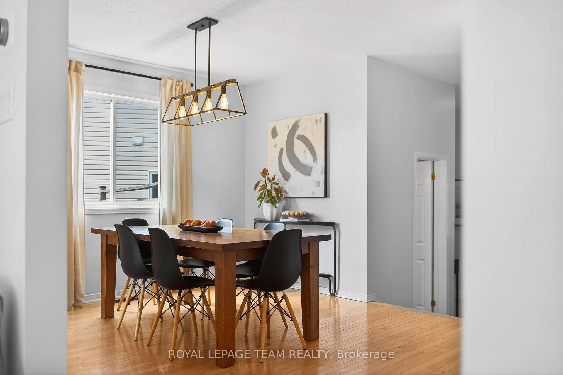 Photo 9 of 75 Scampton Drive, Ottawa, Kanata - Morgan's Grant/South March — HOMEH