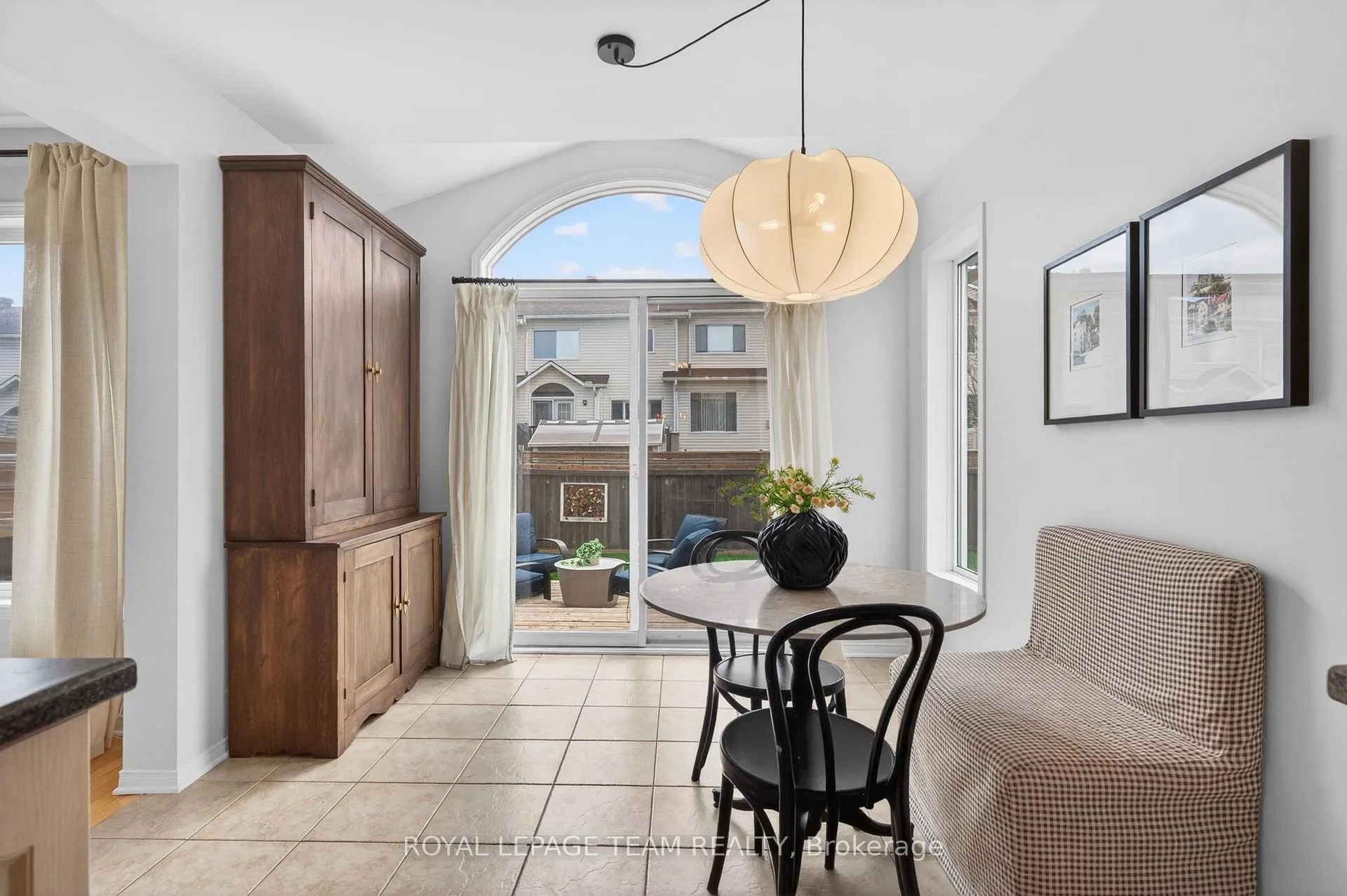 Photo 14 of 75 Scampton Drive, Ottawa, Kanata - Morgan's Grant/South March — HOMEH