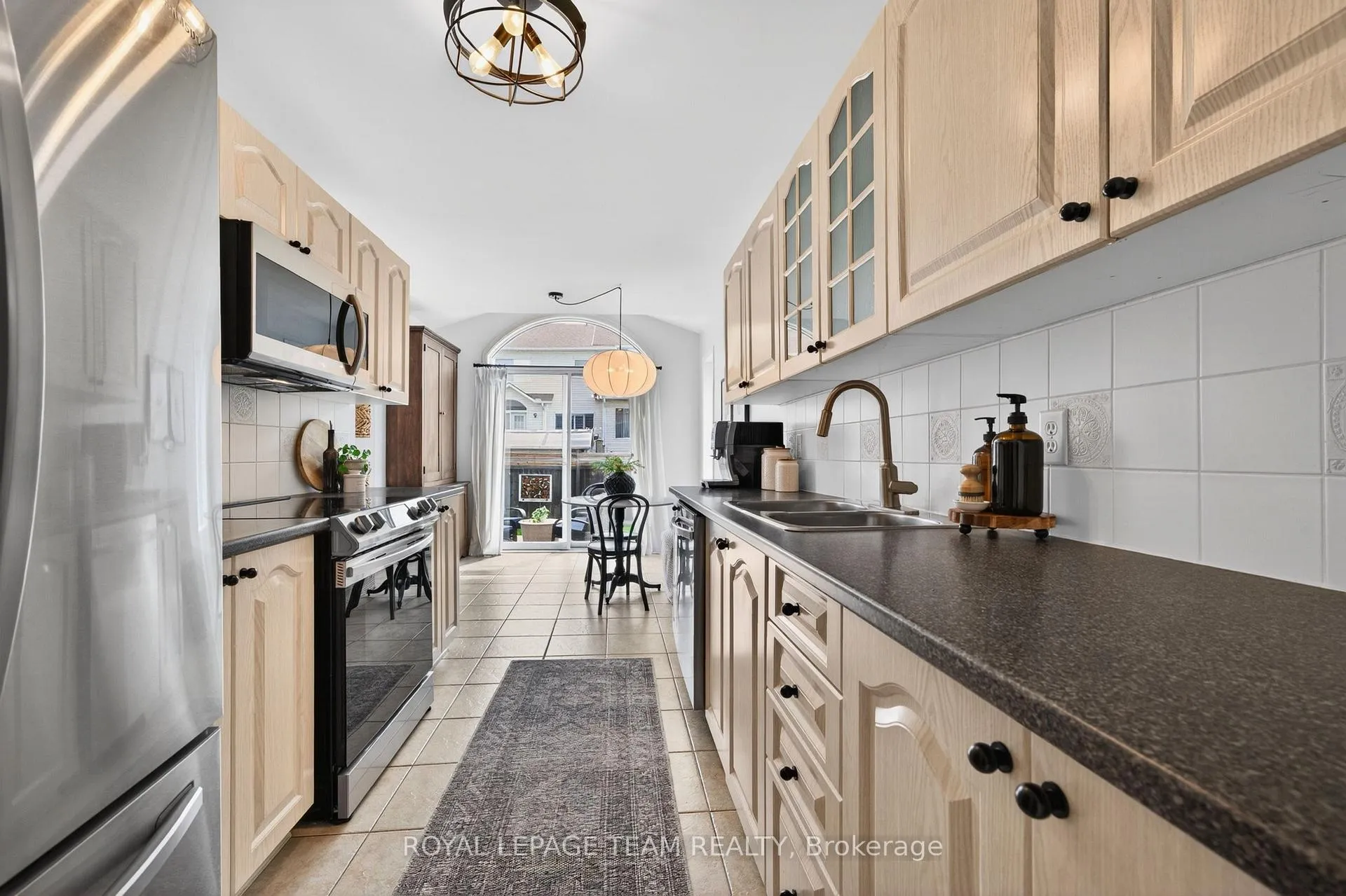 Photo 17 of 75 Scampton Drive, Ottawa, Kanata - Morgan's Grant/South March — HOMEH