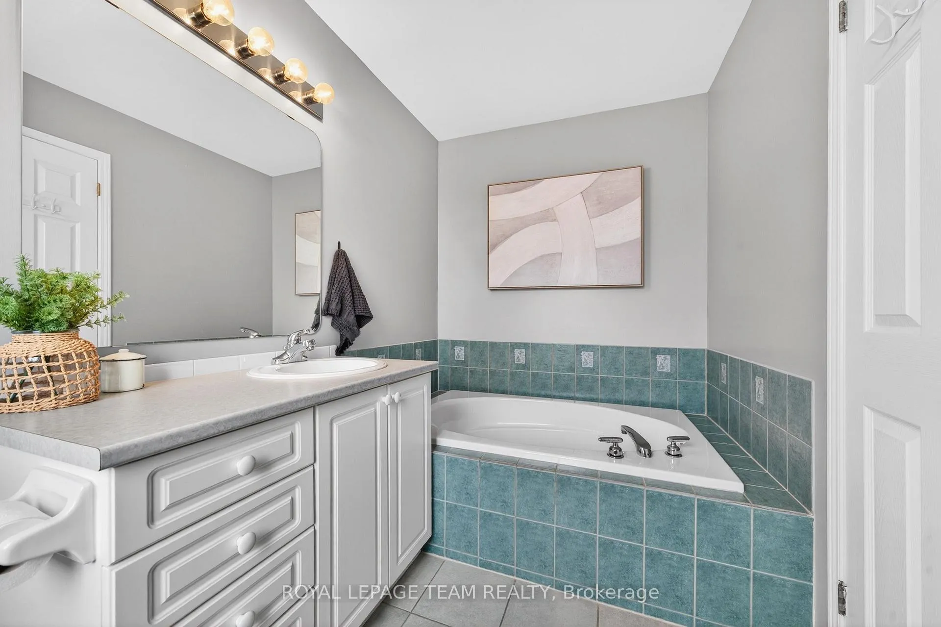Photo 35 of 75 Scampton Drive, Ottawa, Kanata - Morgan's Grant/South March — HOMEH