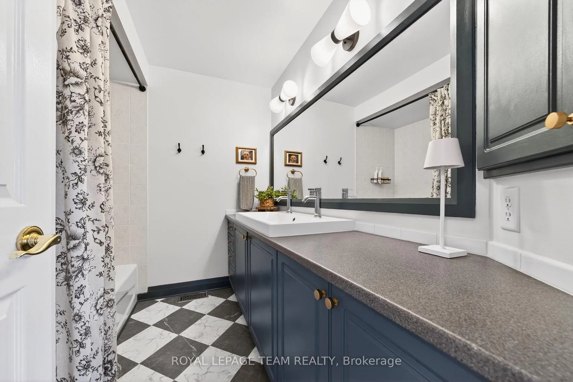 Photo 43 of 75 Scampton Drive, Ottawa, Kanata - Morgan's Grant/South March — HOMEH