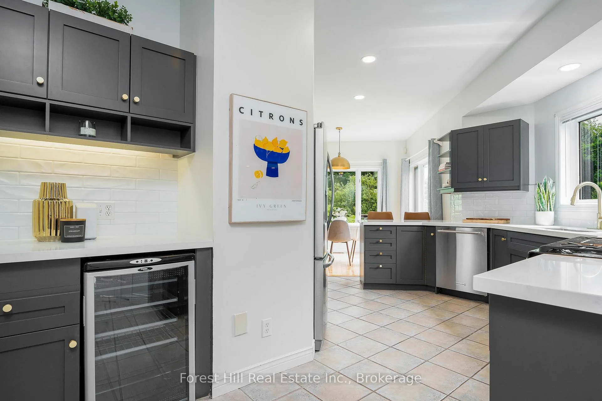 Photo 16 of 140 Augusta Crescent, Blue Mountains — HOMEH