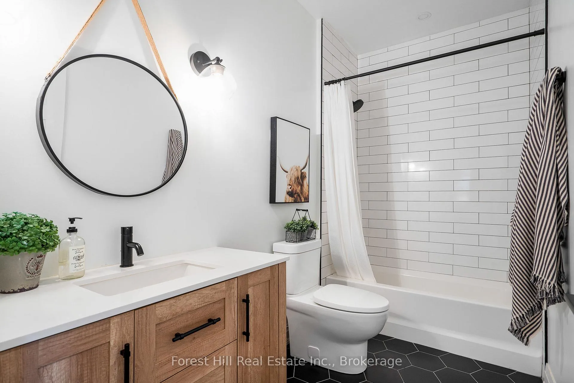 Photo 26 of 140 Augusta Crescent, Blue Mountains — HOMEH