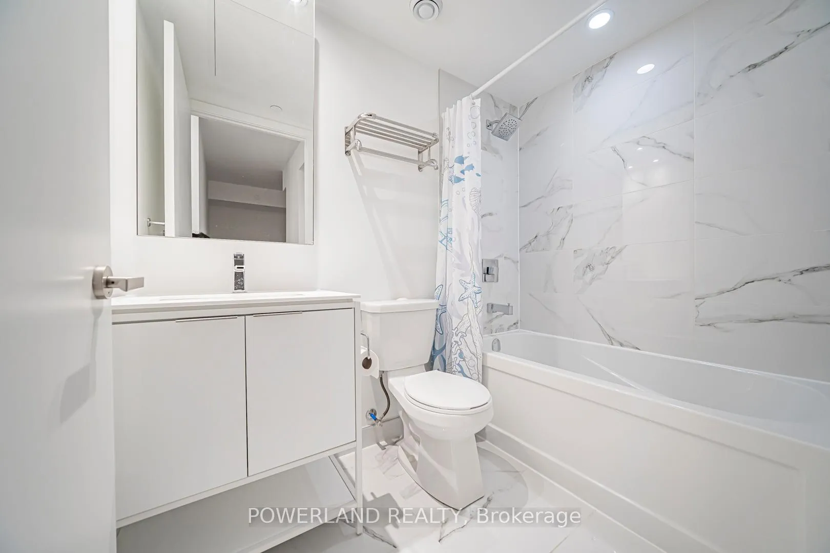 Photo 5 of Unit 3003, 77 Shuter Street, Toronto, Church-Yonge Corridor — HOMEH