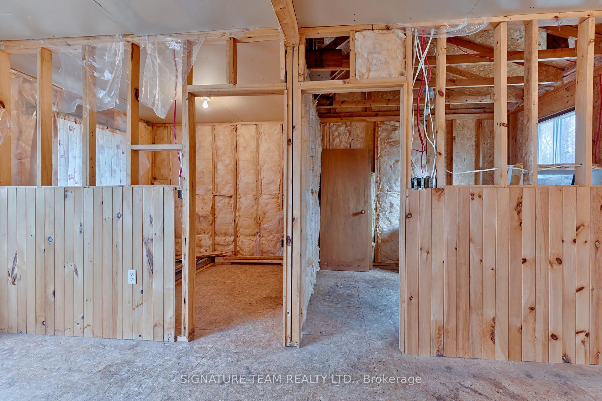 Photo 15 of 7B Bunchberry Lane, North Algona Wilberforce, North Algona/Wilberforce Twp — HOMEH