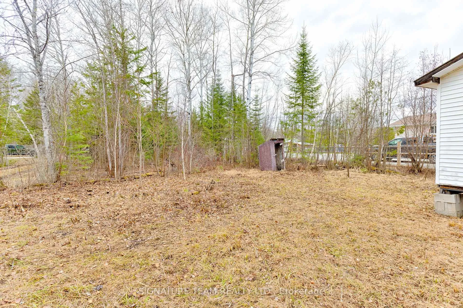 Photo 24 of 7B Bunchberry Lane, North Algona Wilberforce, North Algona/Wilberforce Twp — HOMEH