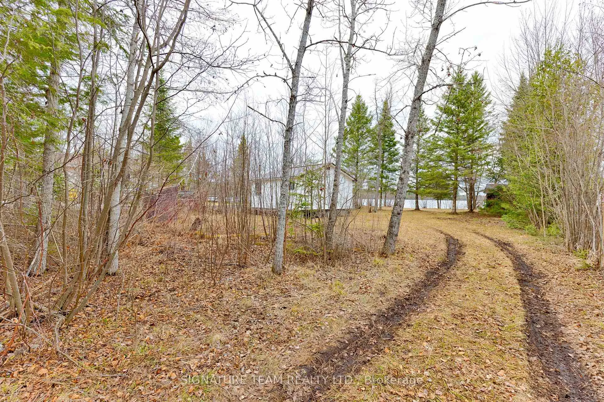 Photo 27 of 7B Bunchberry Lane, North Algona Wilberforce, North Algona/Wilberforce Twp — HOMEH