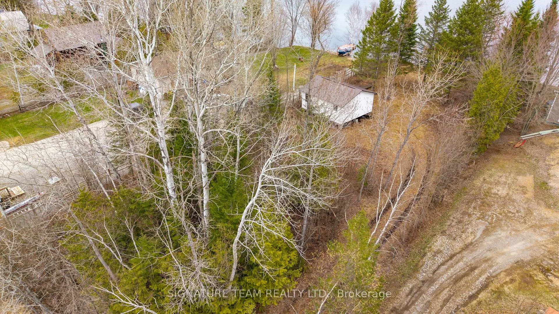 Photo 29 of 7B Bunchberry Lane, North Algona Wilberforce, North Algona/Wilberforce Twp — HOMEH