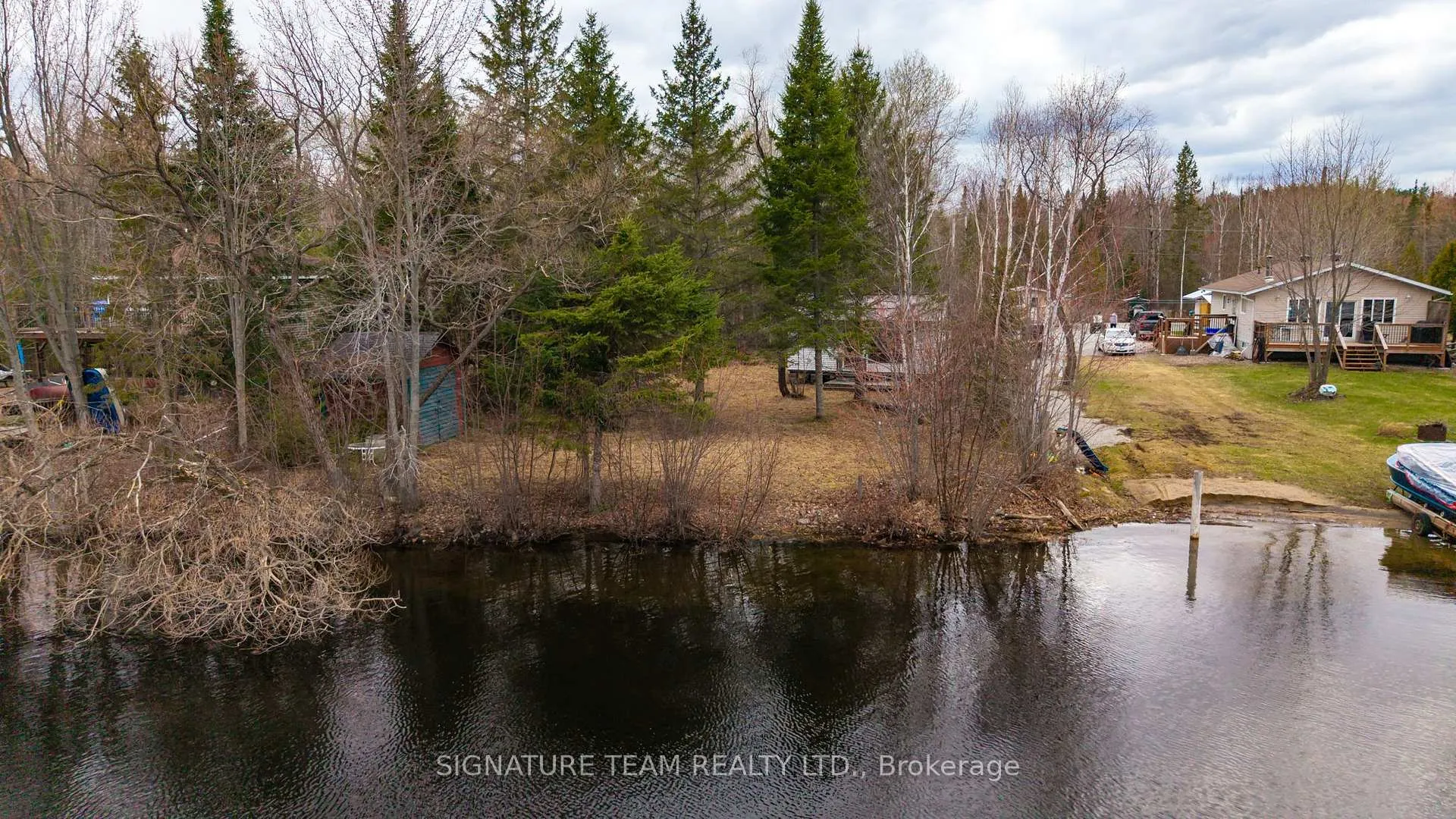 Photo 41 of 7B Bunchberry Lane, North Algona Wilberforce, North Algona/Wilberforce Twp — HOMEH