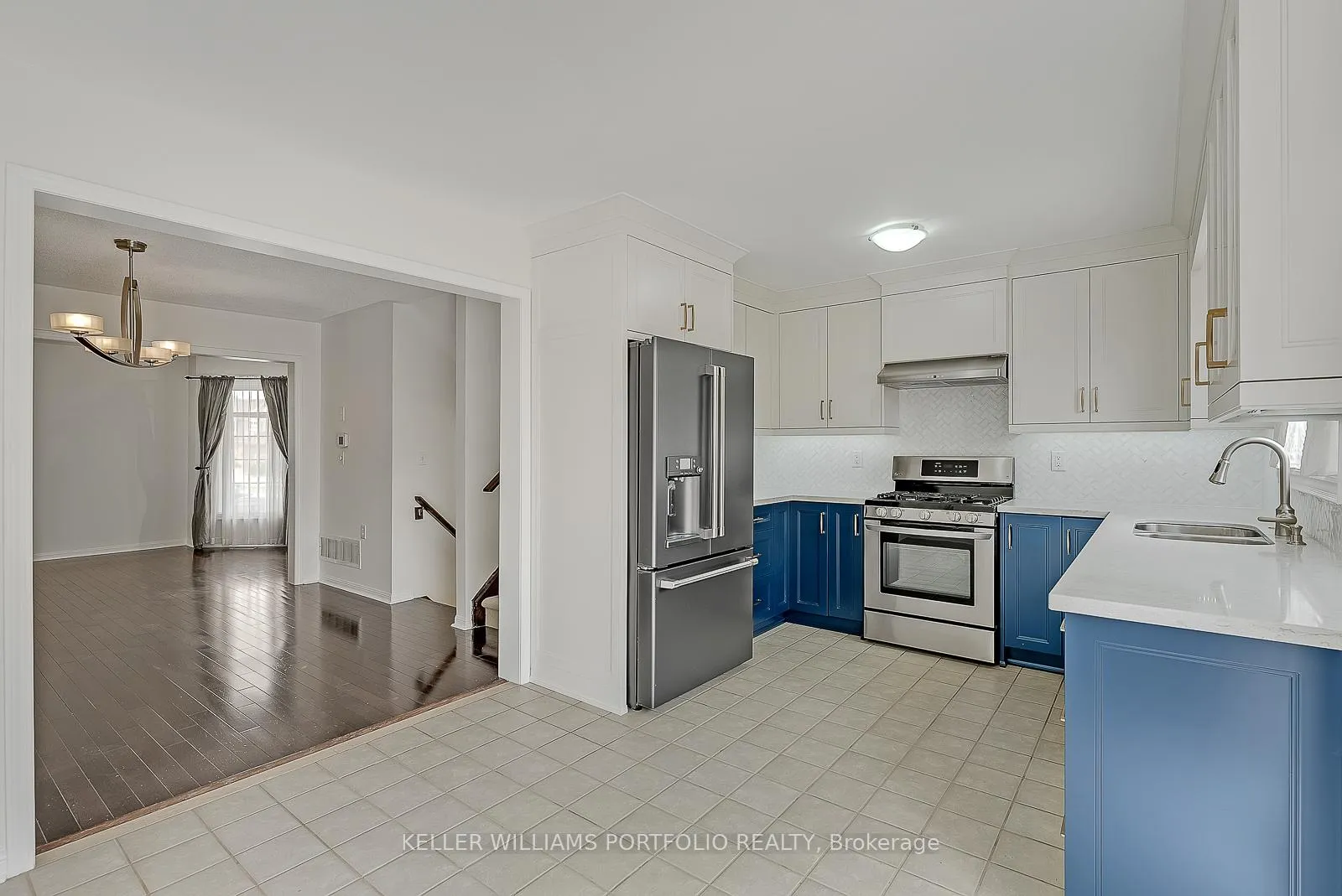 Photo 13 of 1458 Quest Circle, Mississauga, Meadowvale Village — HOMEH