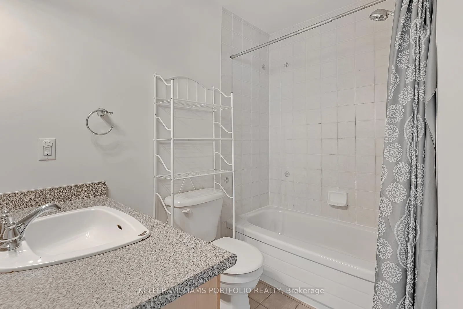Photo 24 of 1458 Quest Circle, Mississauga, Meadowvale Village — HOMEH