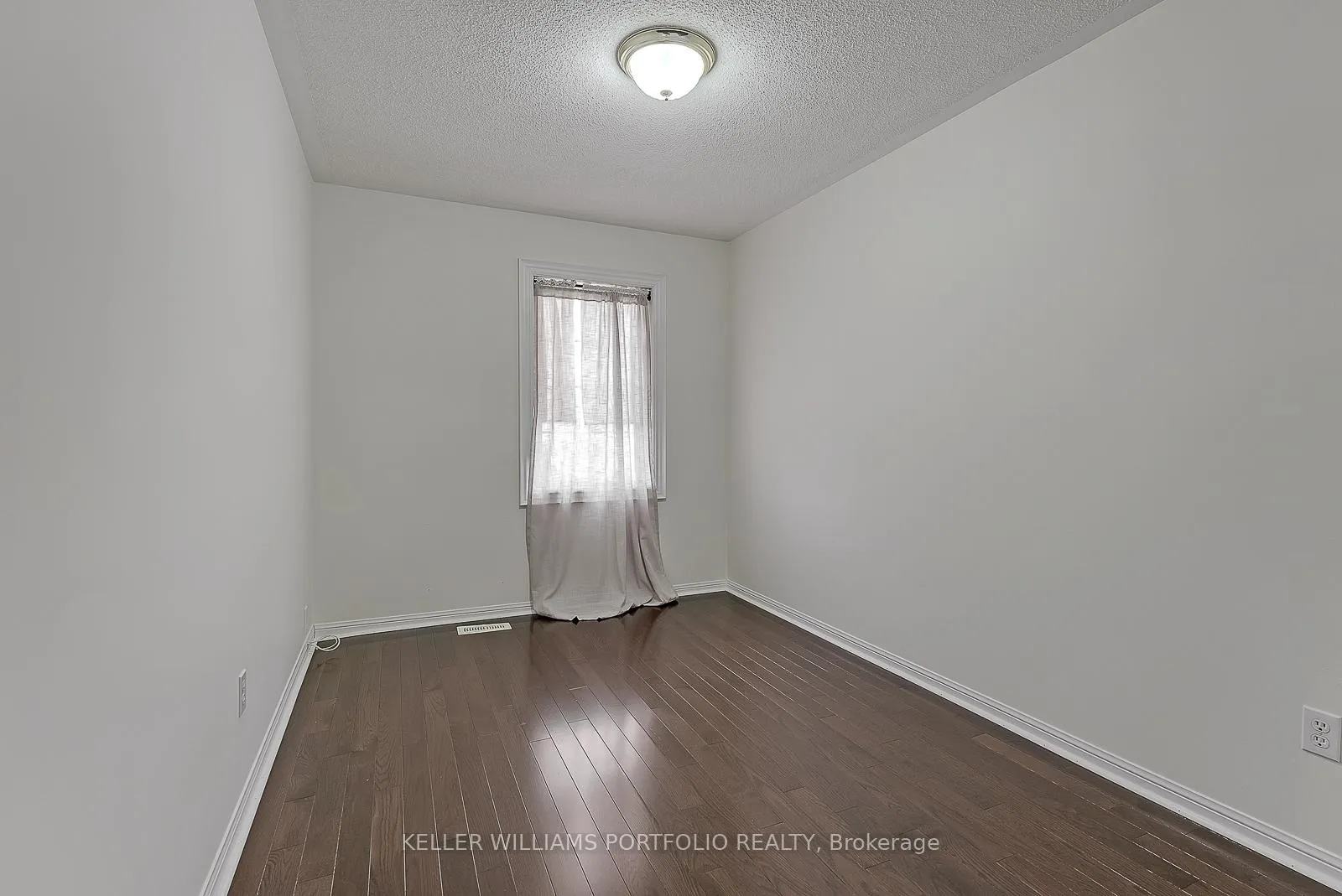Photo 25 of 1458 Quest Circle, Mississauga, Meadowvale Village — HOMEH