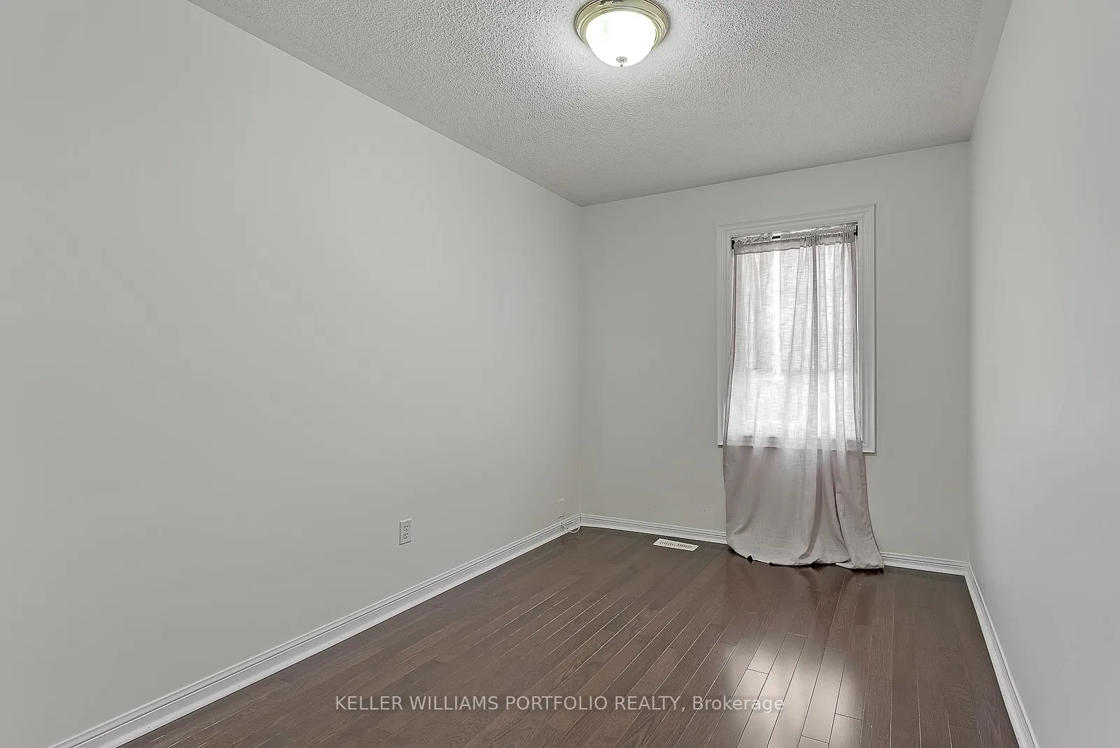 Photo 26 of 1458 Quest Circle, Mississauga, Meadowvale Village — HOMEH