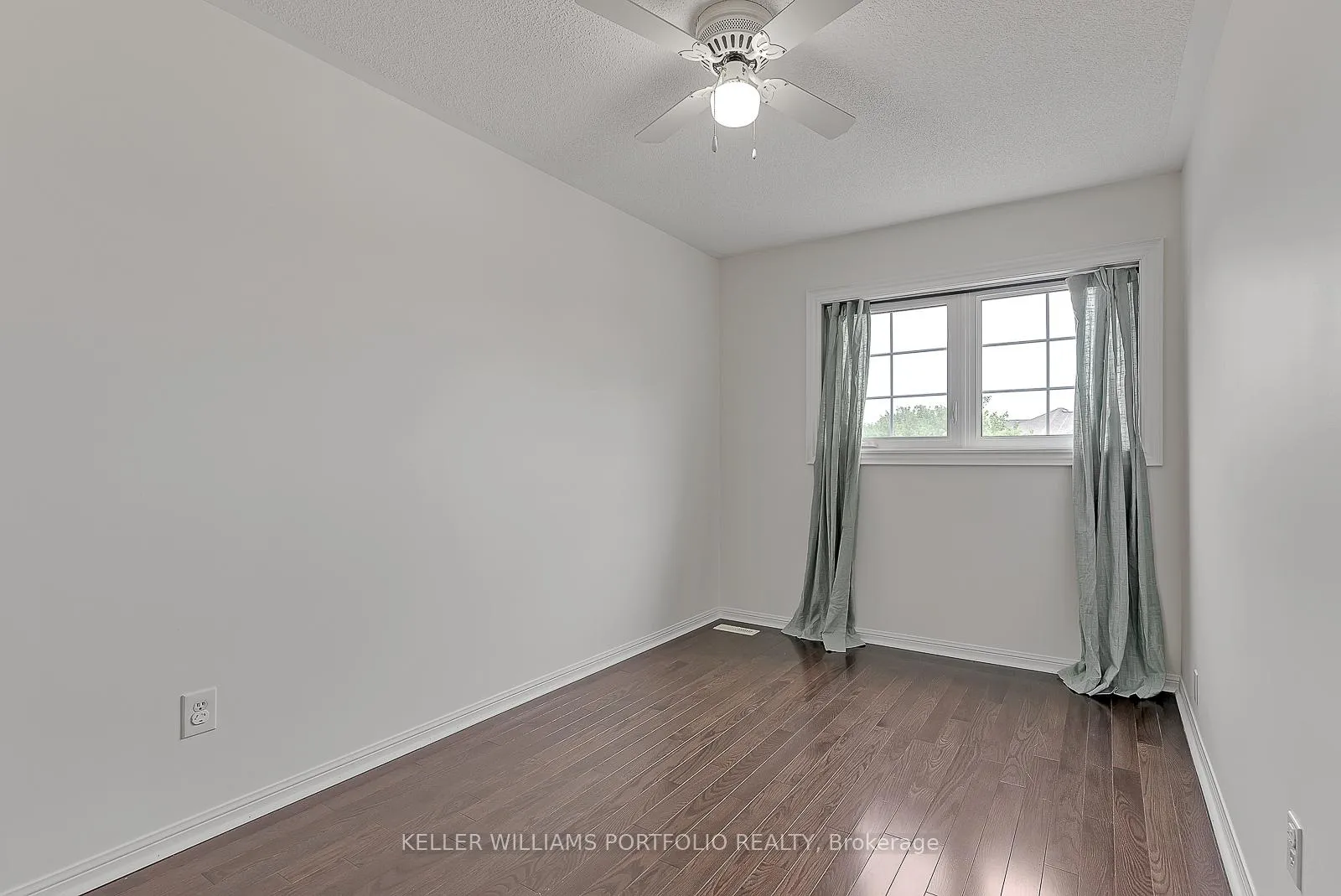 Photo 28 of 1458 Quest Circle, Mississauga, Meadowvale Village — HOMEH