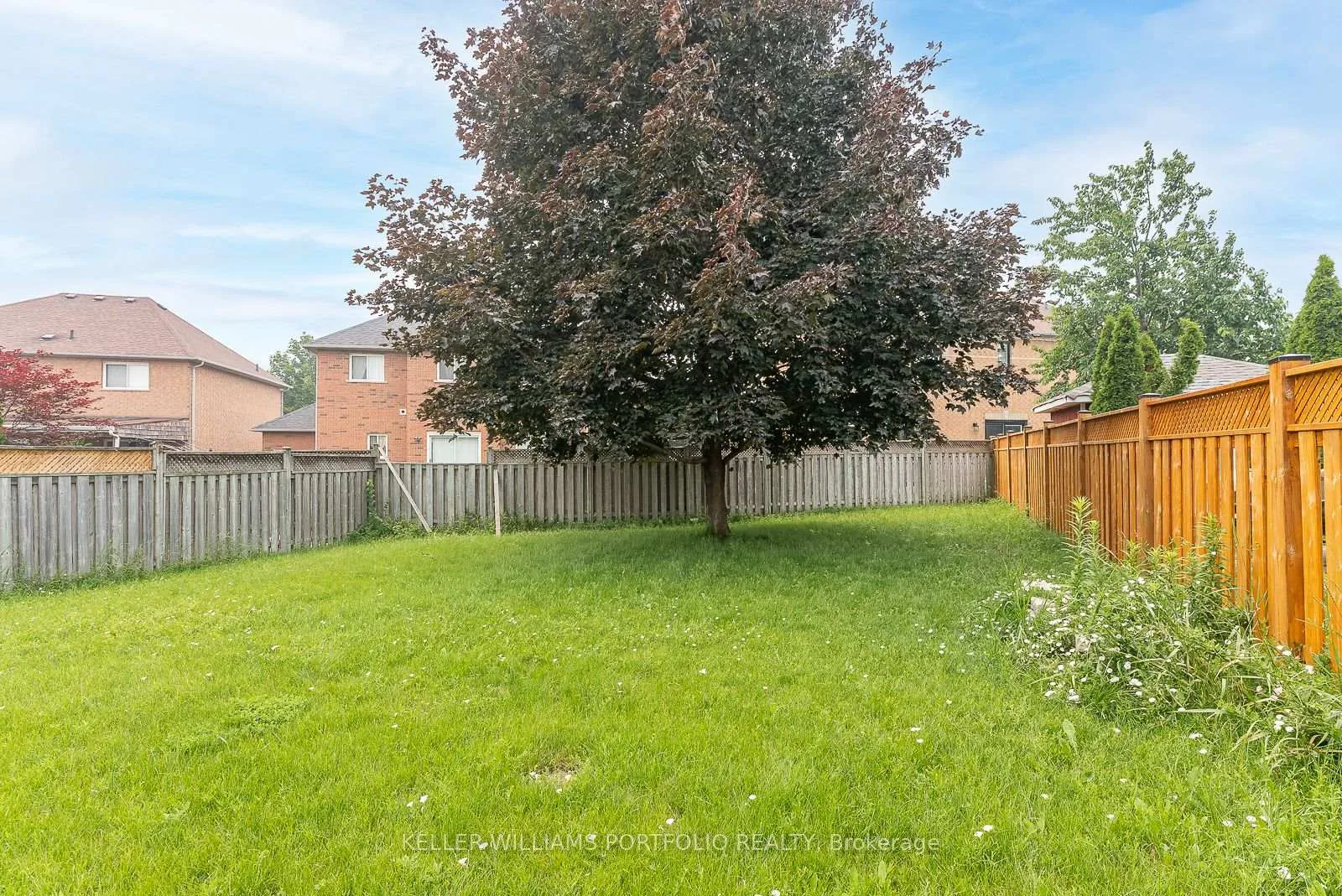 Photo 37 of 1458 Quest Circle, Mississauga, Meadowvale Village — HOMEH