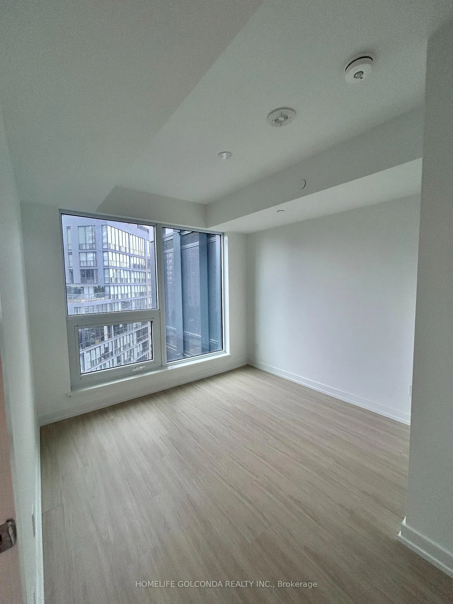 Photo 6 of Unit 2702, 8 Wellesley Street W, Toronto, Bay Street Corridor — HOMEH