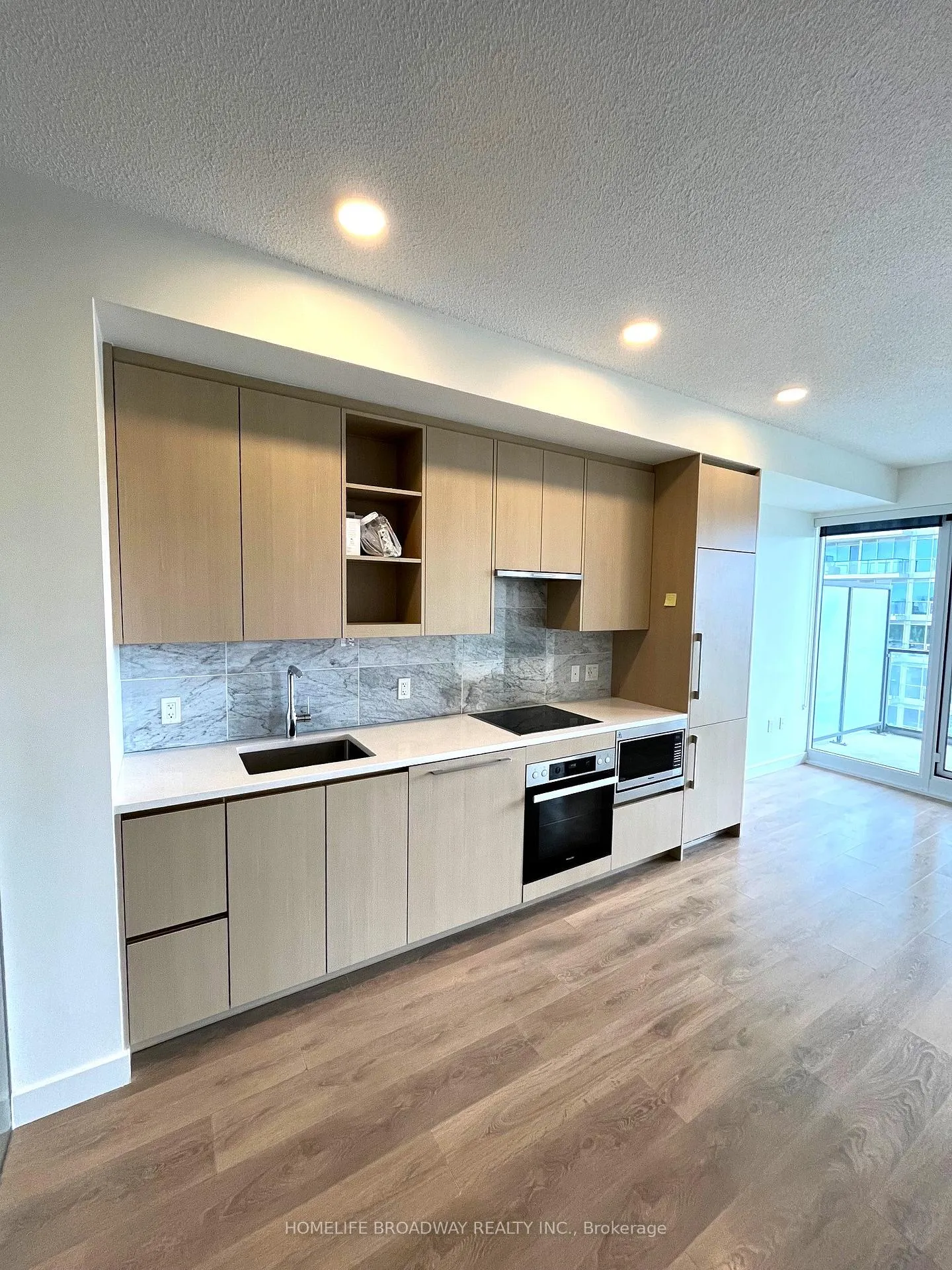 Photo 4 of Unit 1108, 95 Mcmahon Drive, North York, Bayview Village — HOMEH