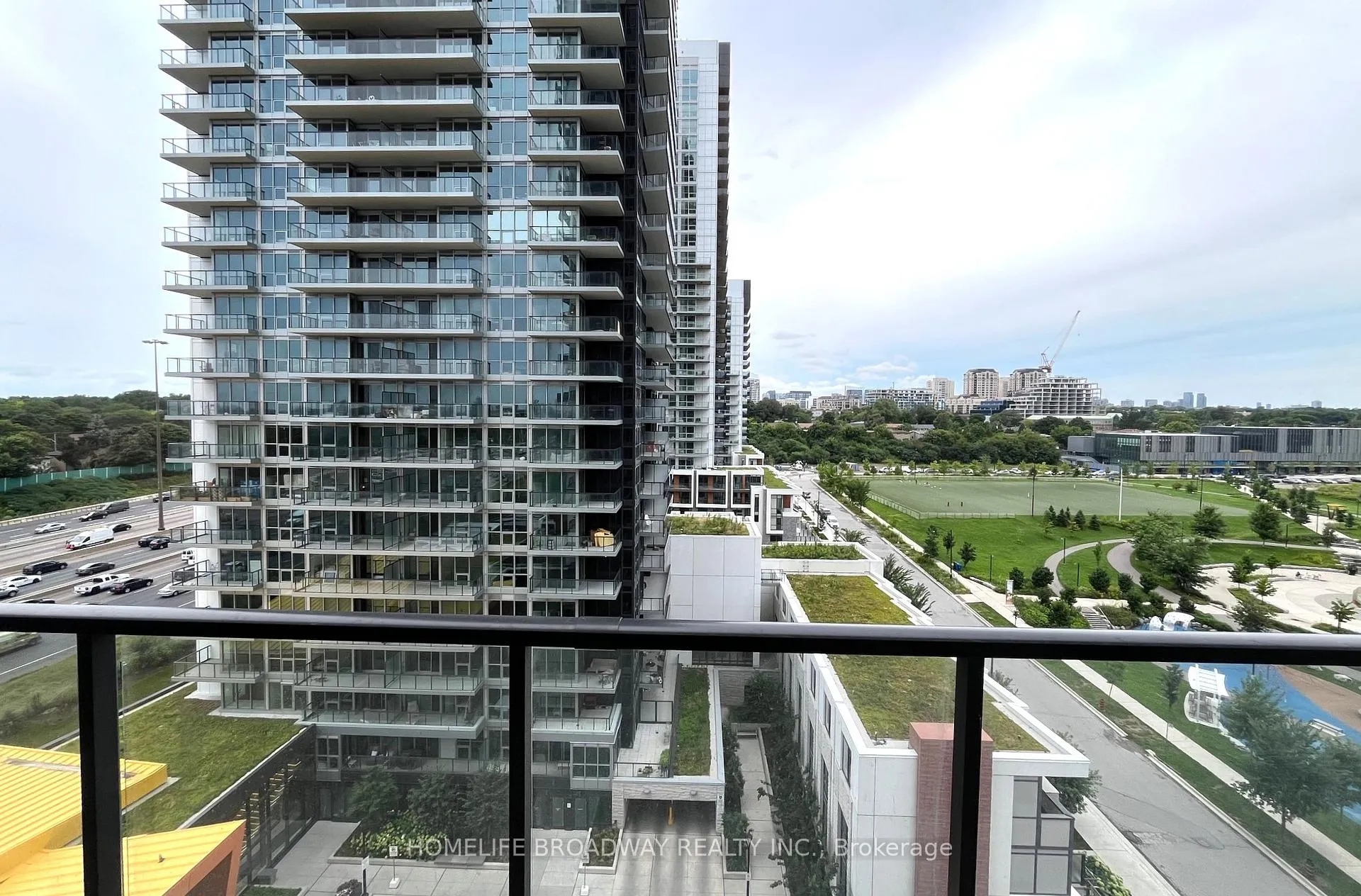 Photo 7 of Unit 1108, 95 Mcmahon Drive, North York, Bayview Village — HOMEH