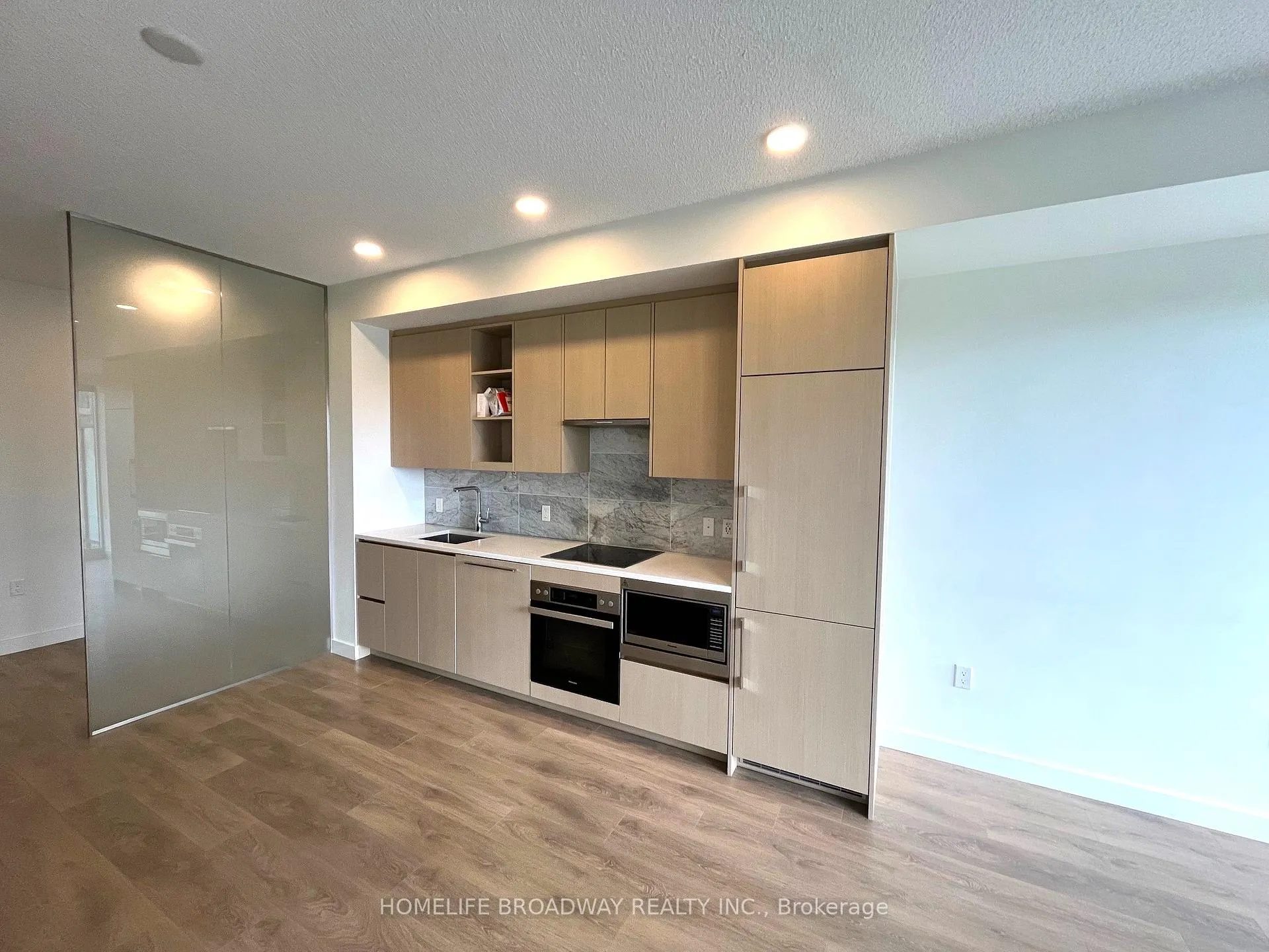 Photo 9 of Unit 1108, 95 Mcmahon Drive, North York, Bayview Village — HOMEH