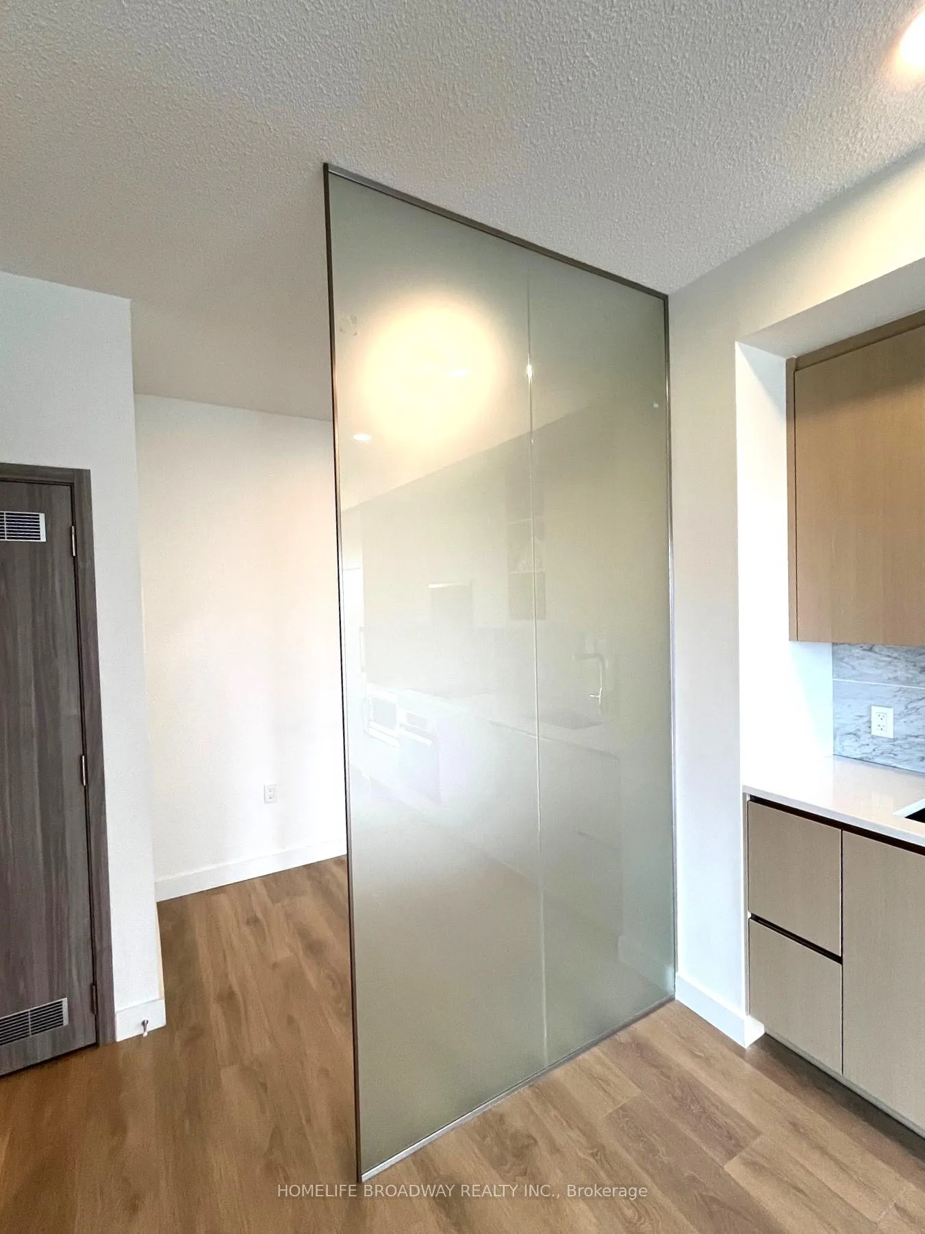 Photo 10 of Unit 1108, 95 Mcmahon Drive, North York, Bayview Village — HOMEH