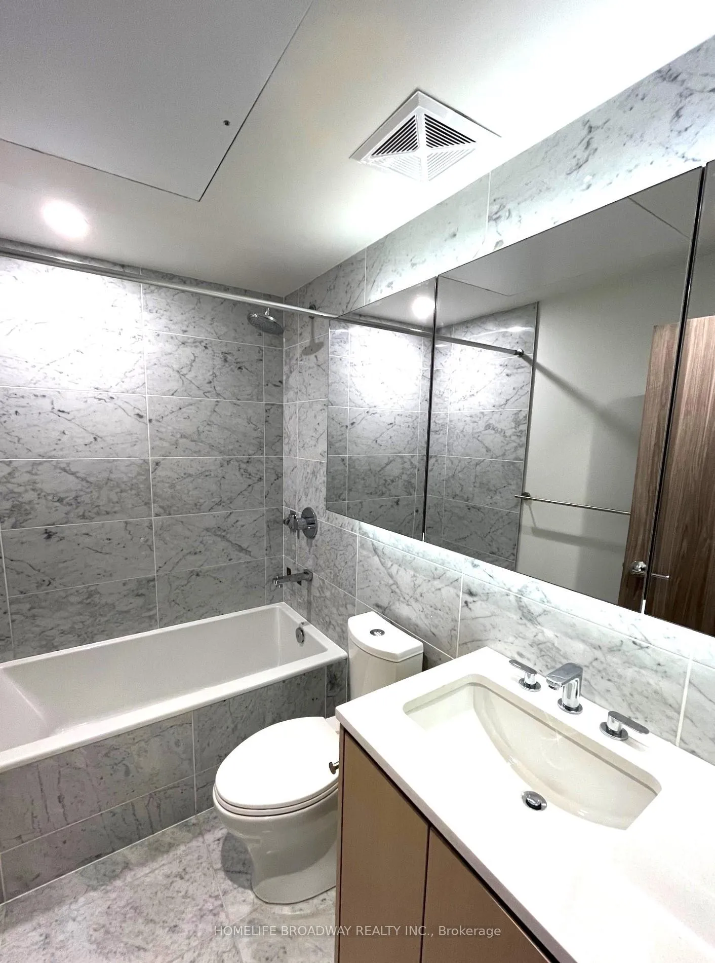 Photo 11 of Unit 1108, 95 Mcmahon Drive, North York, Bayview Village — HOMEH