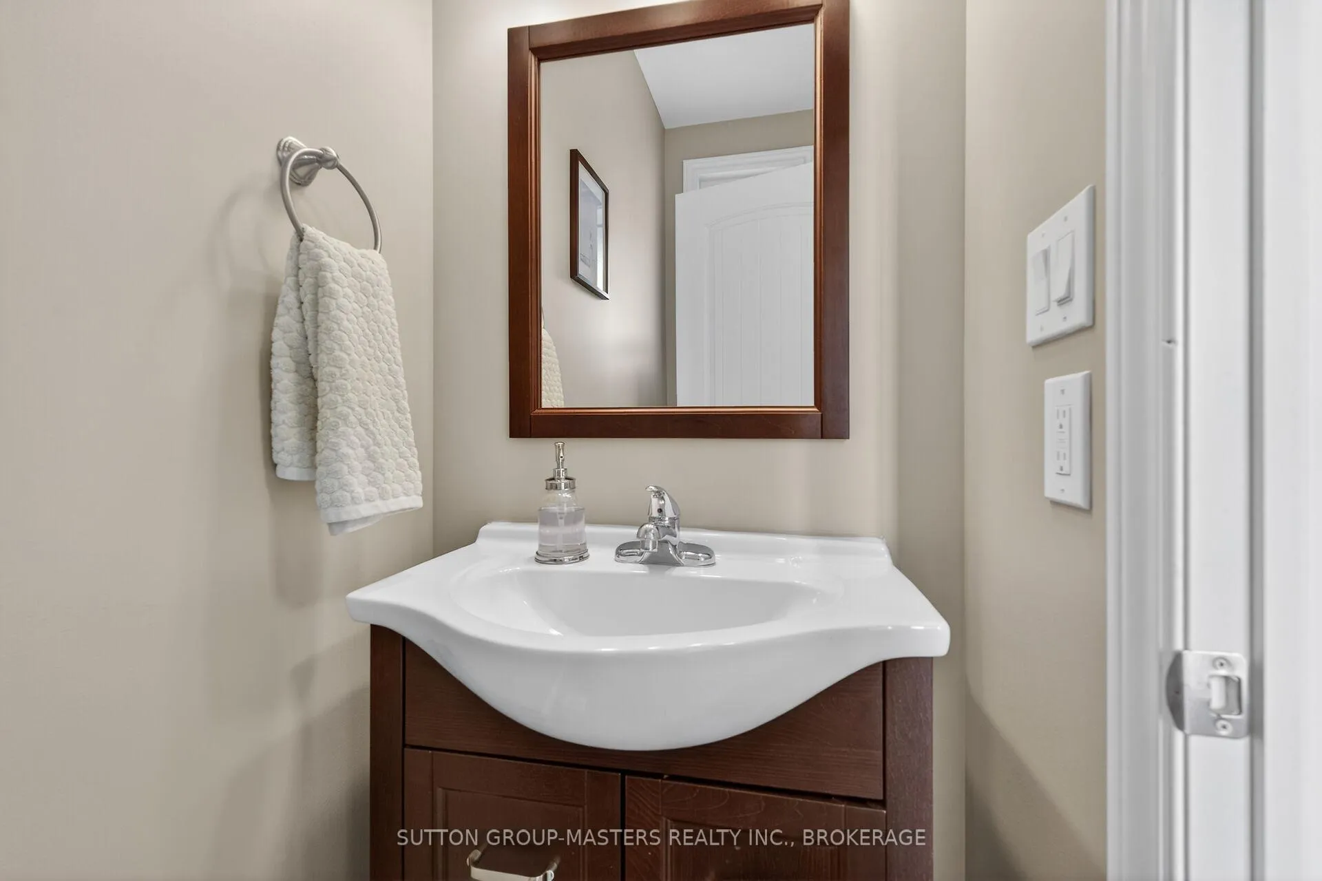 Photo 28 of 1165 Horizon Drive, Kingston, City Northwest — HOMEH