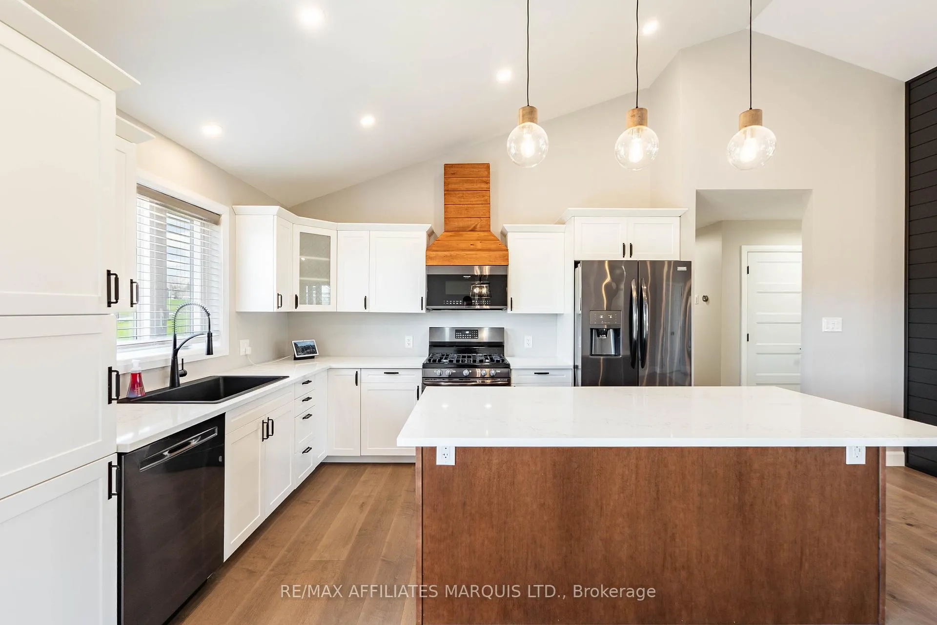 Photo 15 of 6836 James Crescent, South Glengarry, South Glengarry (Charlottenburgh) Twp — HOMEH