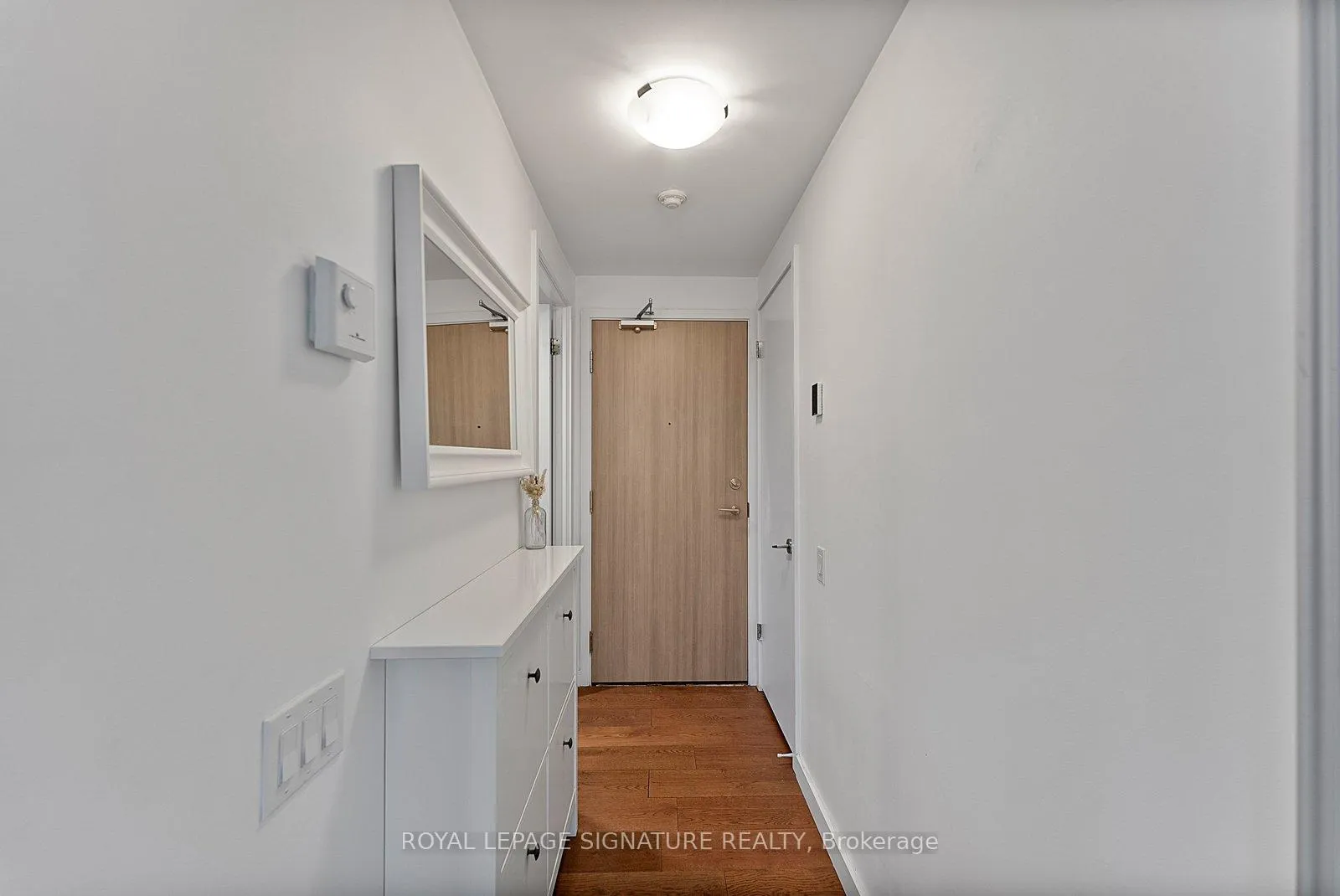 Photo 5 of Unit 1103, 70 Distillery Lane, Toronto, Waterfront Communities — HOMEH