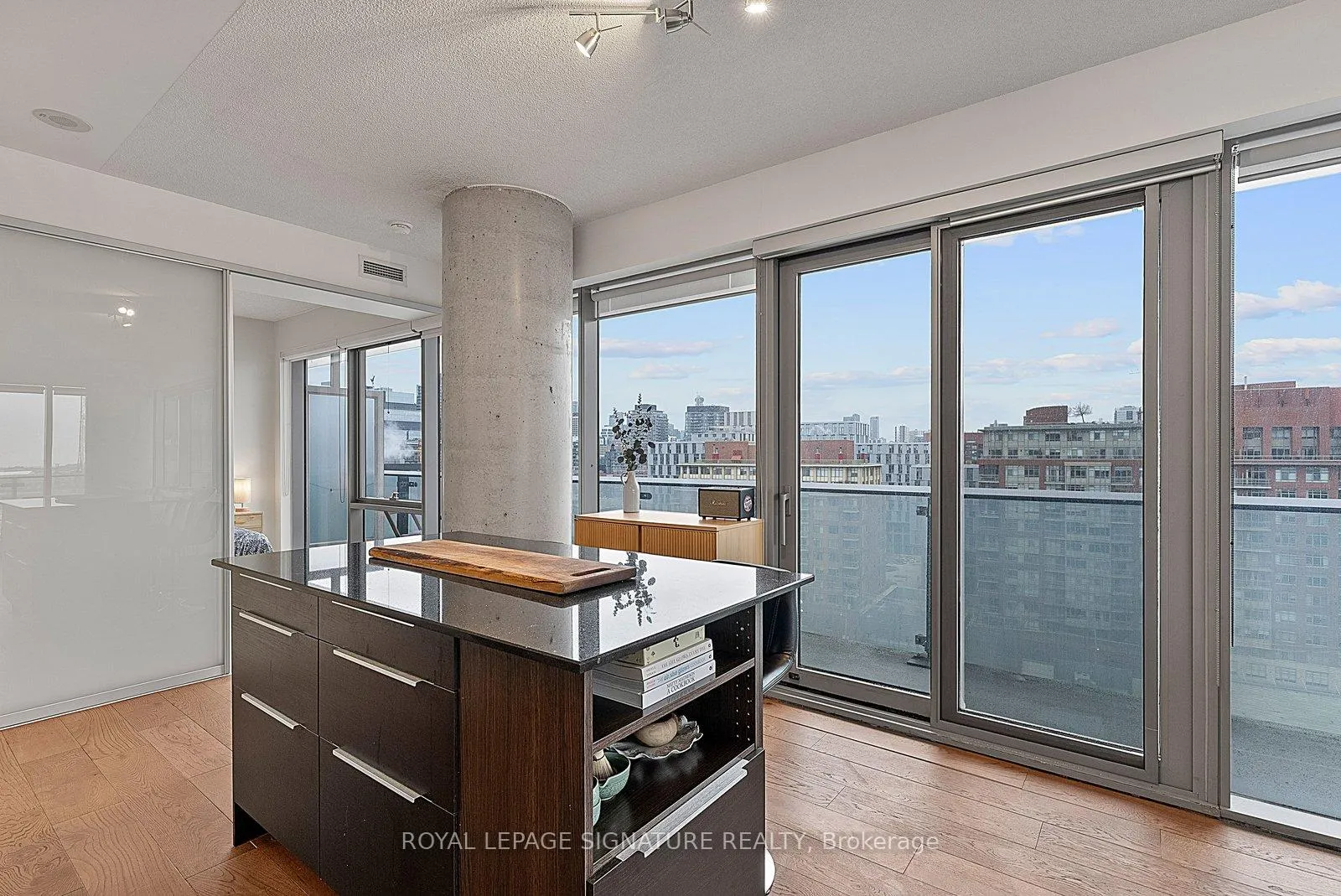 Photo 13 of Unit 1103, 70 Distillery Lane, Toronto, Waterfront Communities — HOMEH