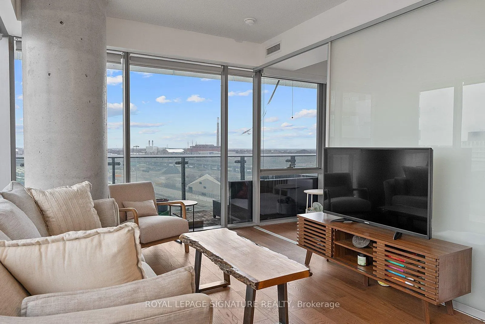 Photo 14 of Unit 1103, 70 Distillery Lane, Toronto, Waterfront Communities — HOMEH