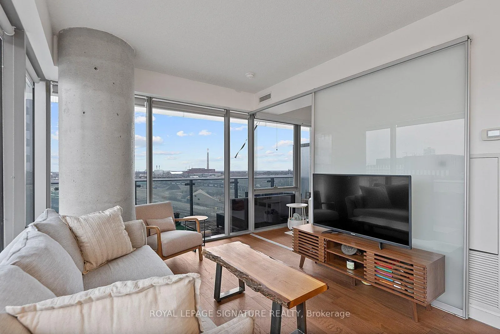 Photo 15 of Unit 1103, 70 Distillery Lane, Toronto, Waterfront Communities — HOMEH