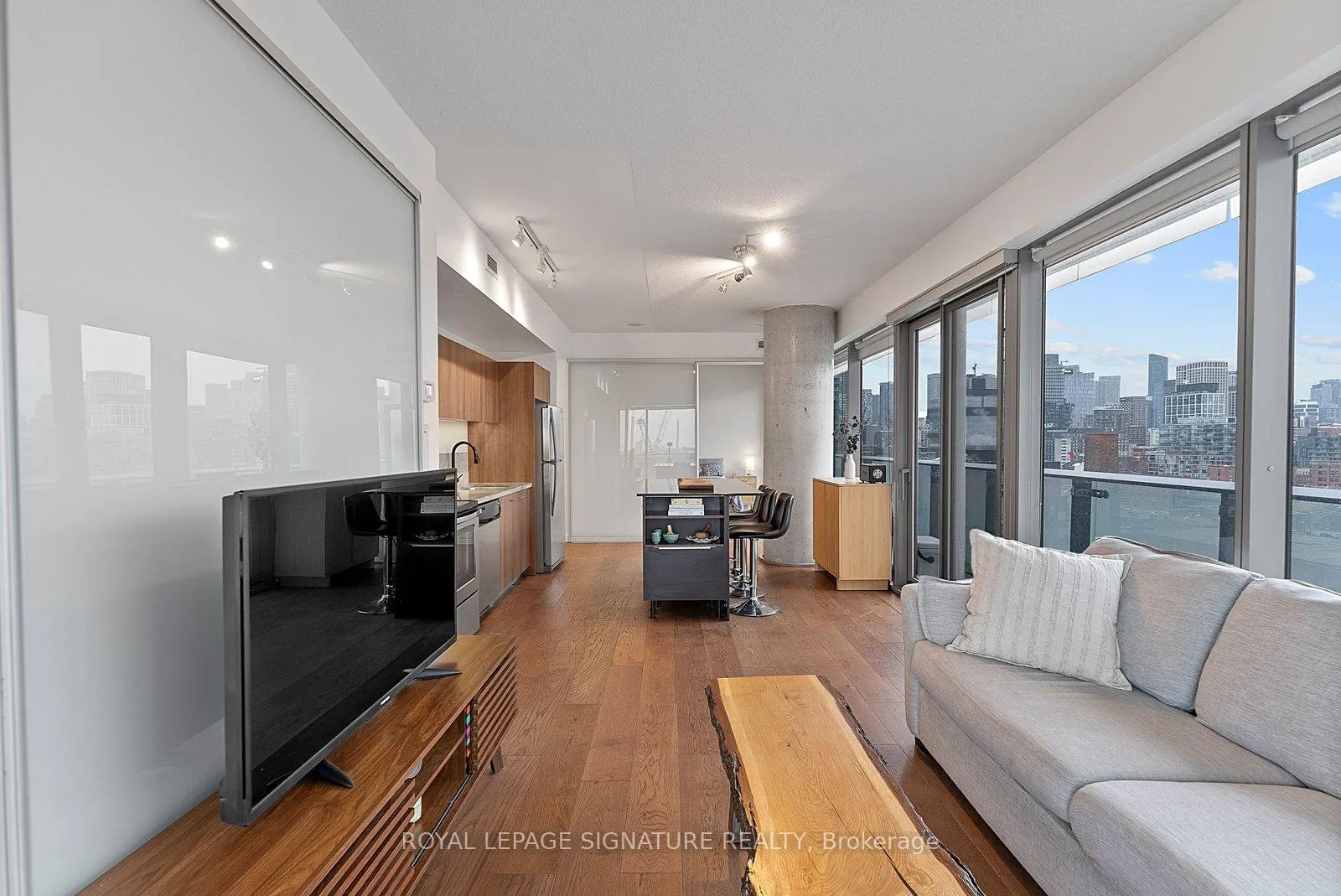 Photo 17 of Unit 1103, 70 Distillery Lane, Toronto, Waterfront Communities — HOMEH