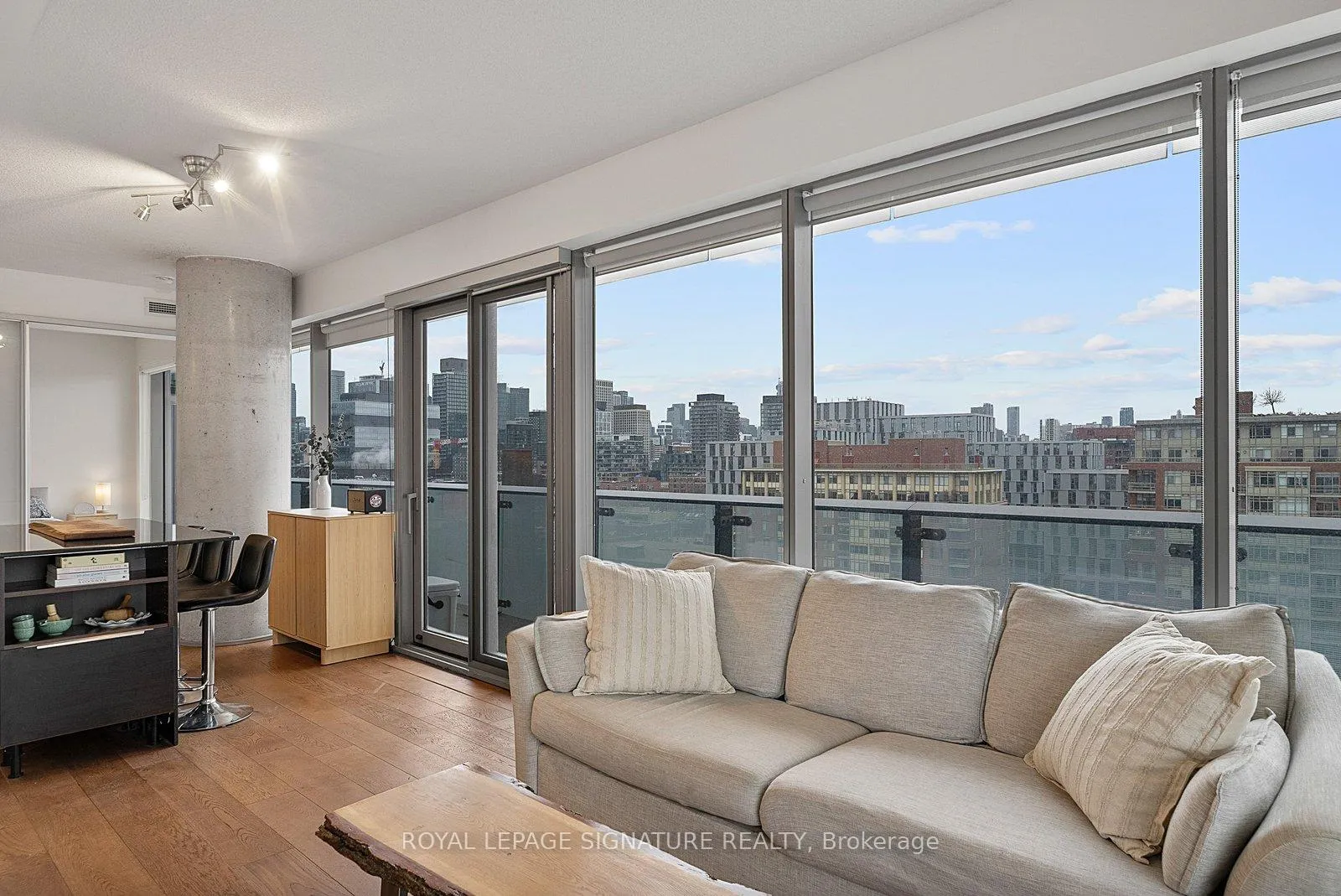 Photo 18 of Unit 1103, 70 Distillery Lane, Toronto, Waterfront Communities — HOMEH