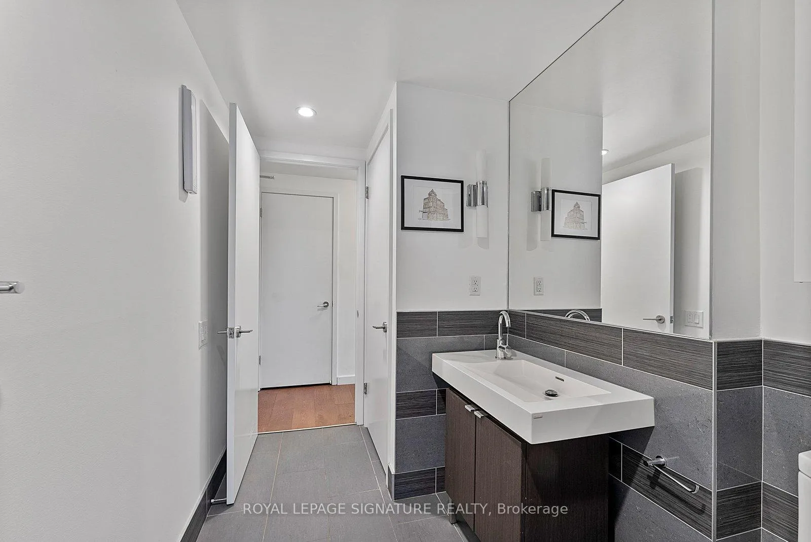 Photo 32 of Unit 1103, 70 Distillery Lane, Toronto, Waterfront Communities — HOMEH