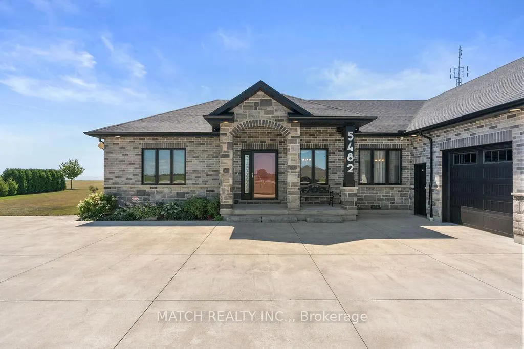 Photo 4 of 5482 Talbot Trail, Chatham-Kent, Merlin — HOMEH