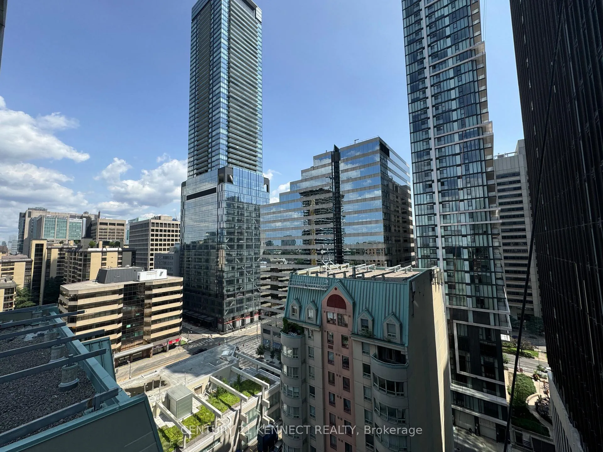 Photo 12 of Unit 1315, 121 St. Patrick Street, Toronto, Kensington-Chinatown — HOMEH