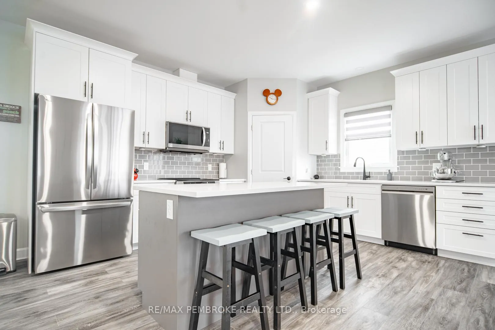 Photo 6 of 33 Durant Street, Petawawa — HOMEH