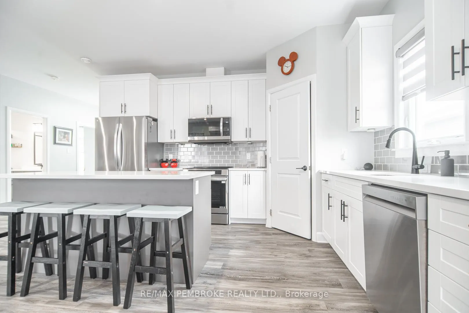 Photo 7 of 33 Durant Street, Petawawa — HOMEH