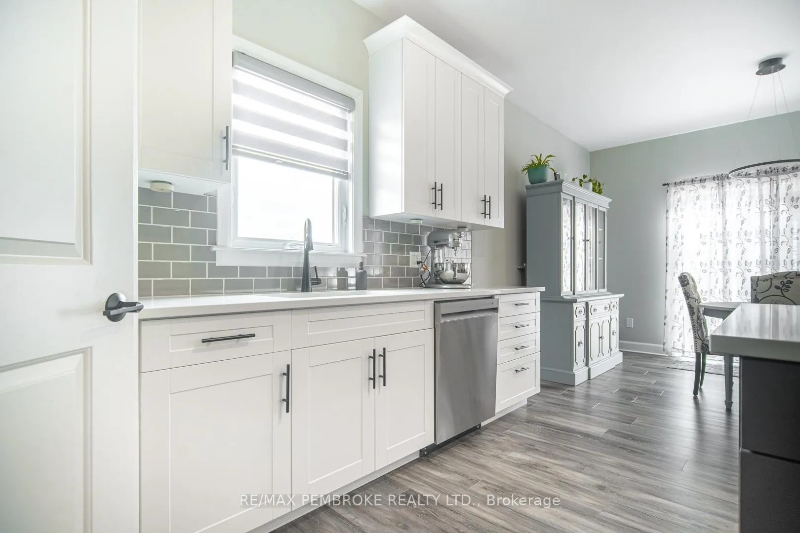 Photo 8 of 33 Durant Street, Petawawa — HOMEH