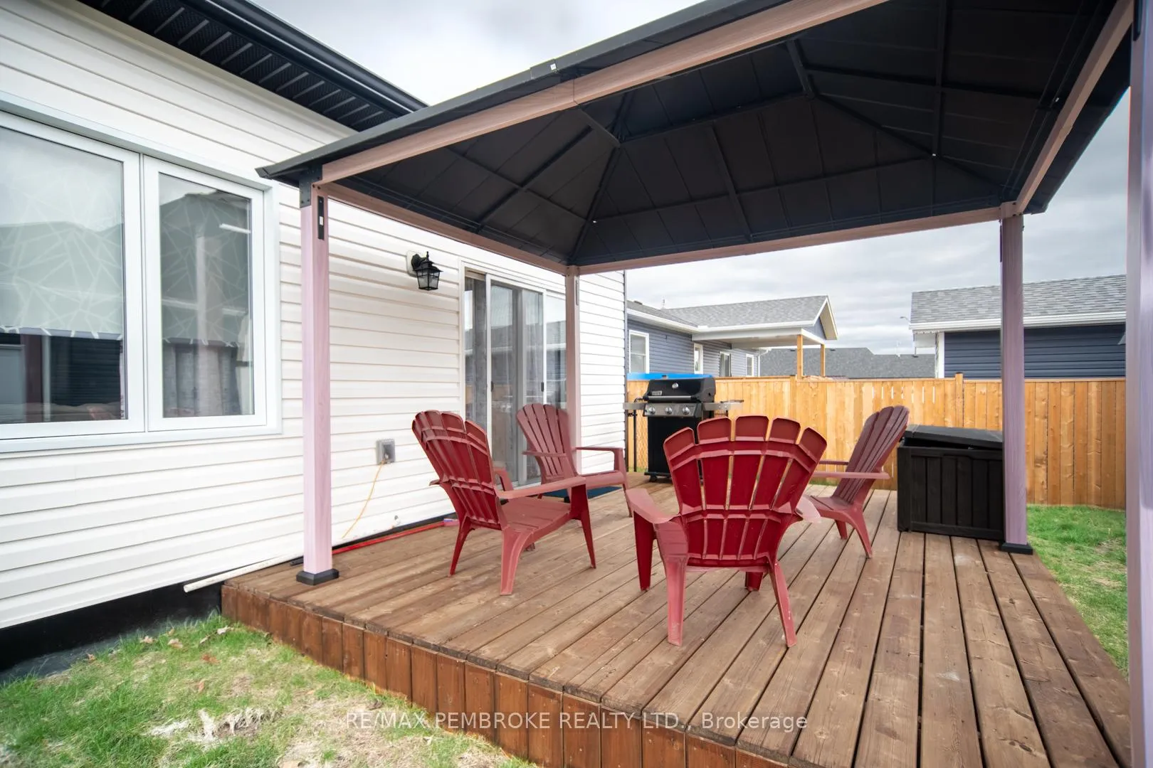 Photo 32 of 33 Durant Street, Petawawa — HOMEH