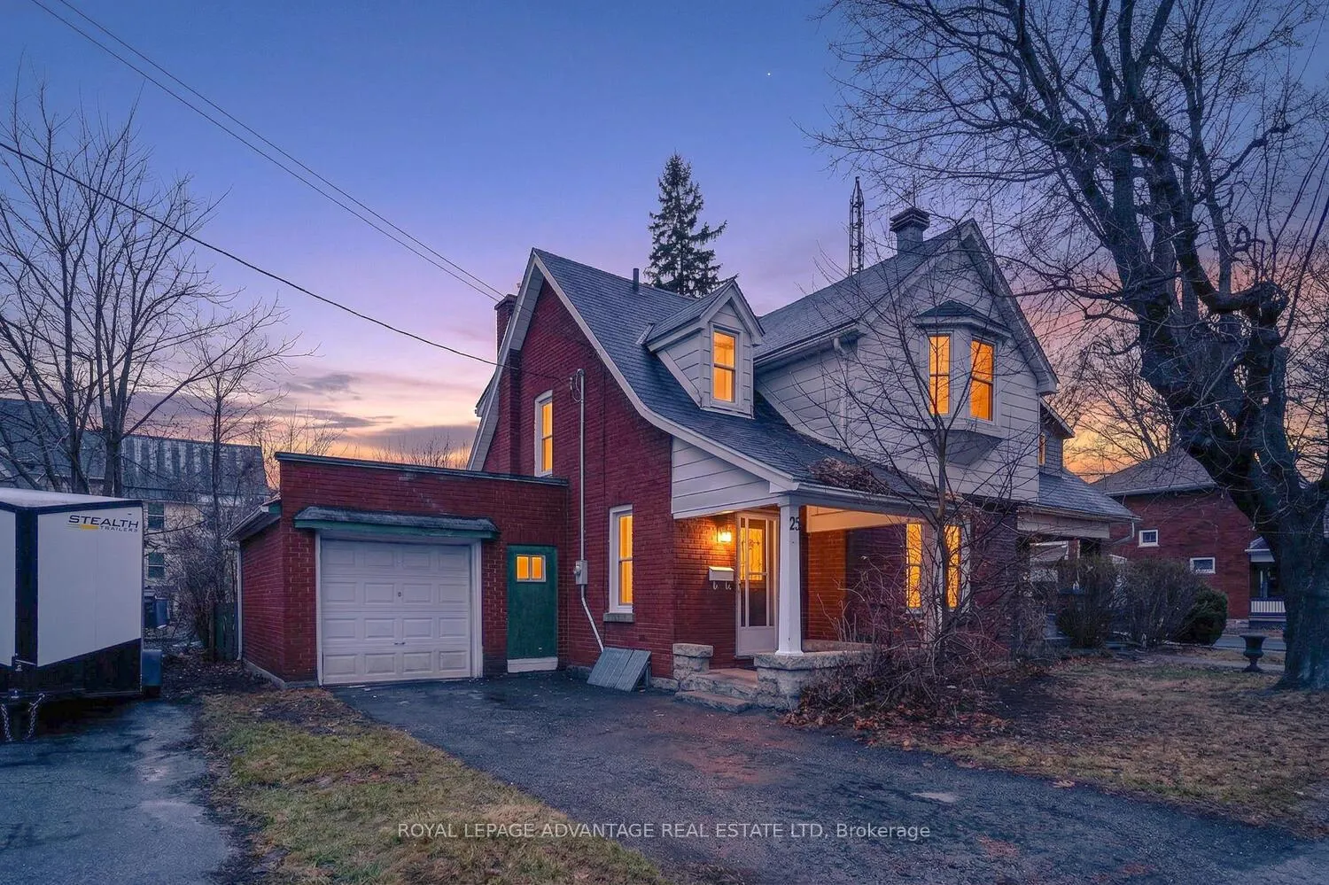 Photo 1 of 21 Gladstone Avenue, Smiths Falls — HOMEH