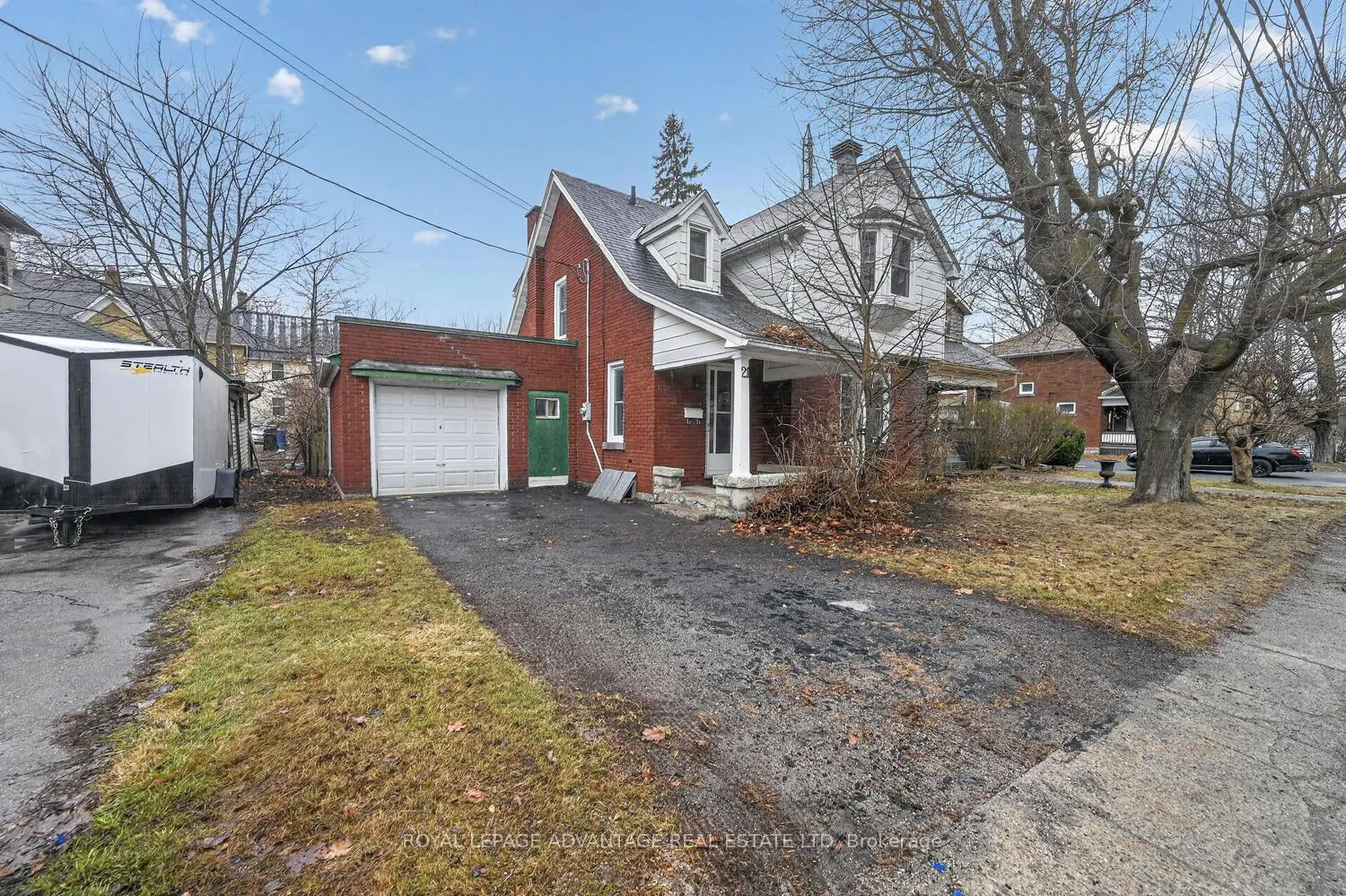 Photo 2 of 21 Gladstone Avenue, Smiths Falls — HOMEH