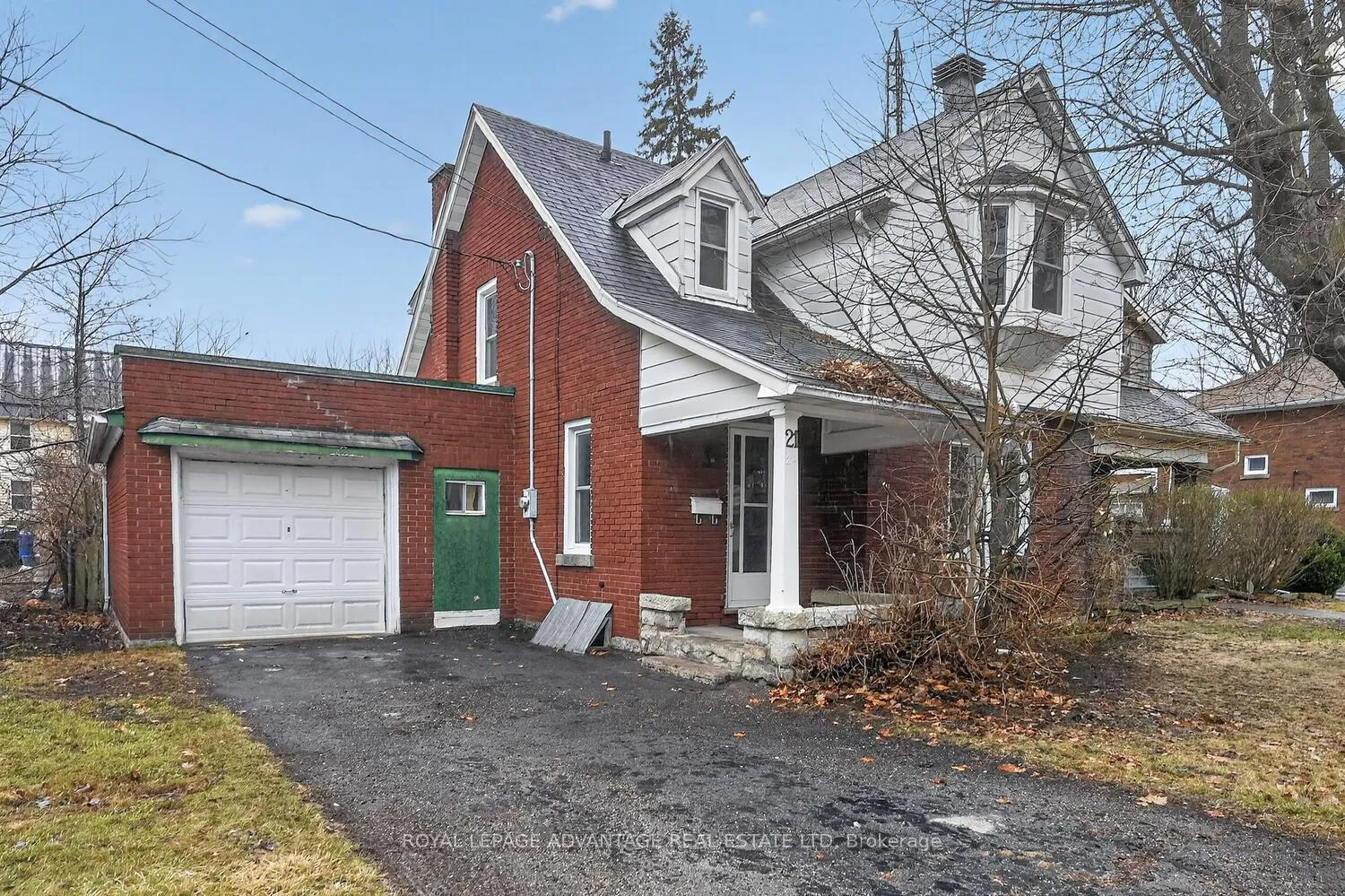 Photo 3 of 21 Gladstone Avenue, Smiths Falls — HOMEH
