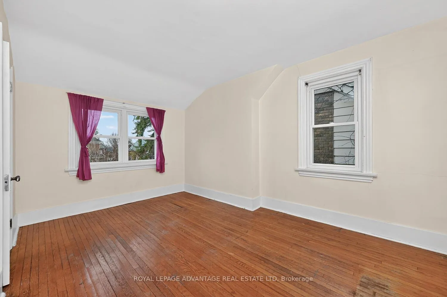 Photo 21 of 21 Gladstone Avenue, Smiths Falls — HOMEH